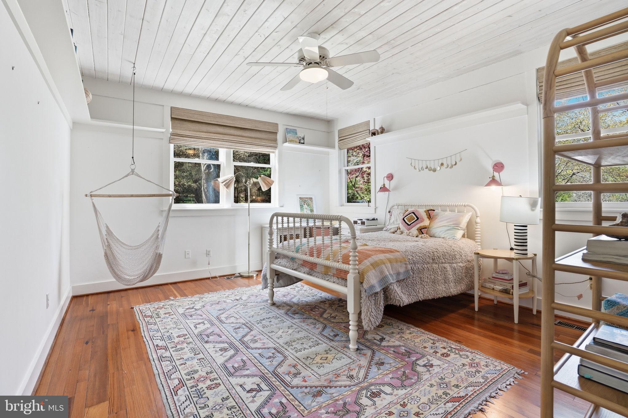 DARNESTOWN OUTSIDE - Residential