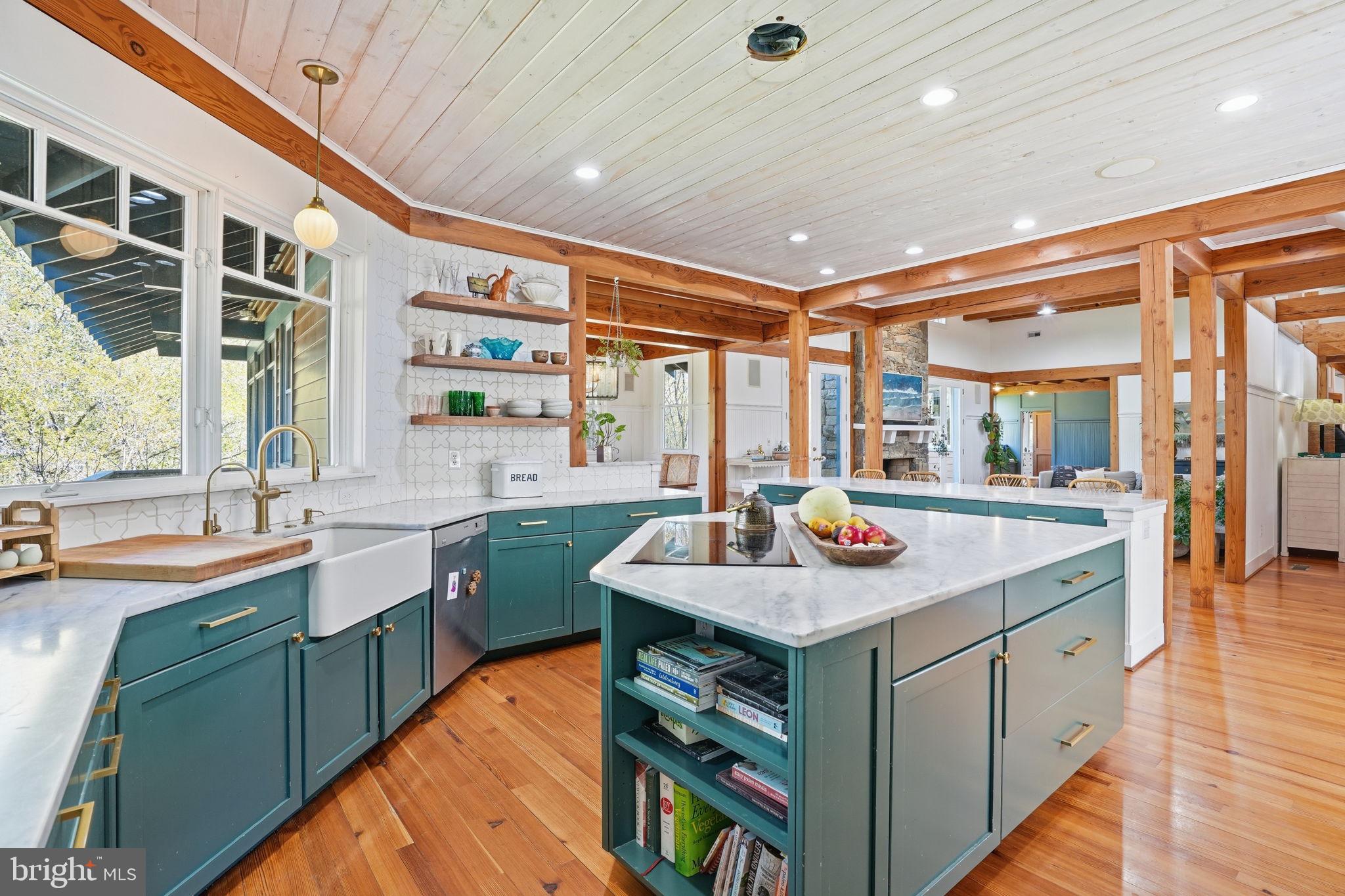 DARNESTOWN OUTSIDE - Residential