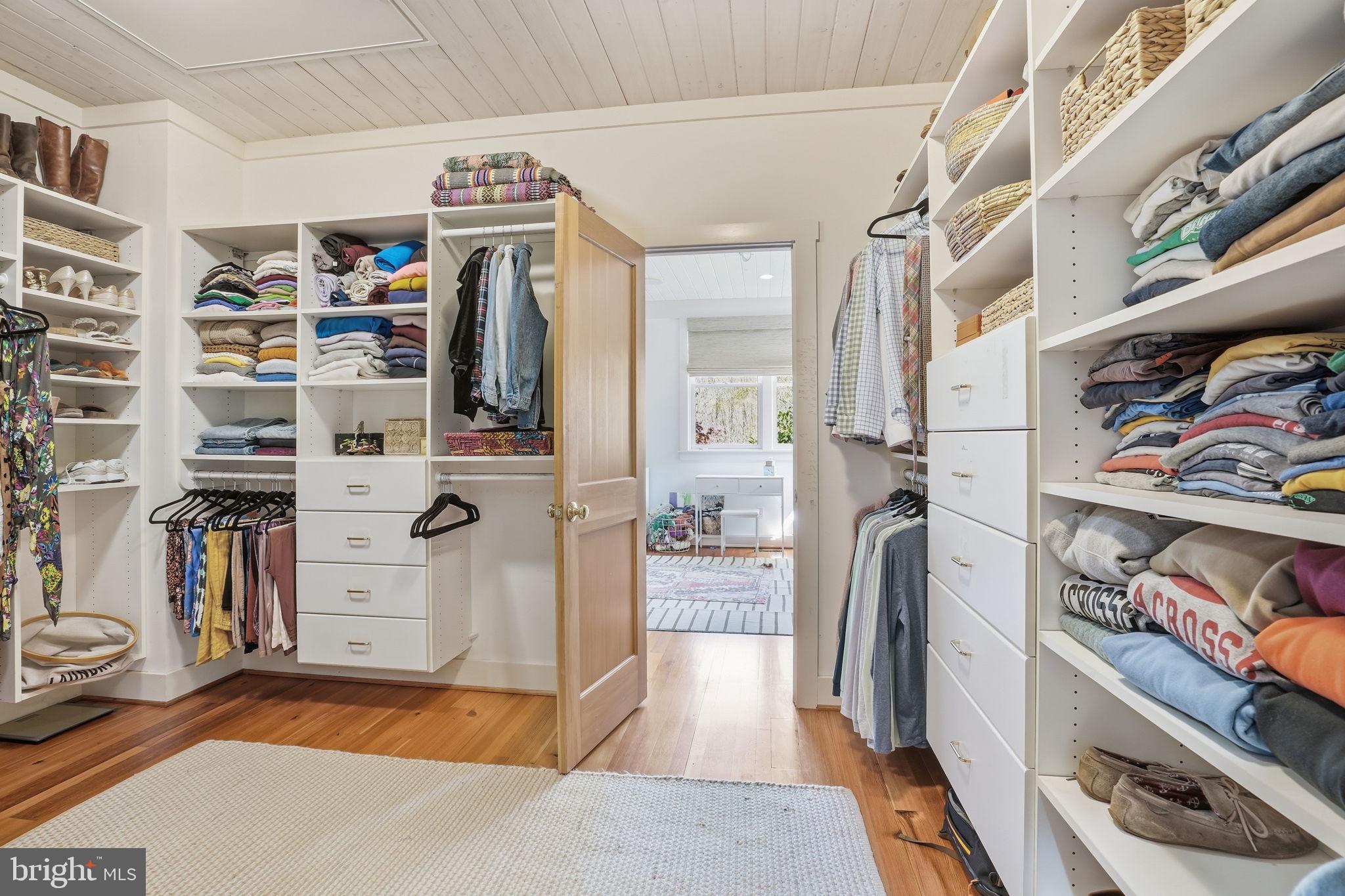 DARNESTOWN OUTSIDE - Residential