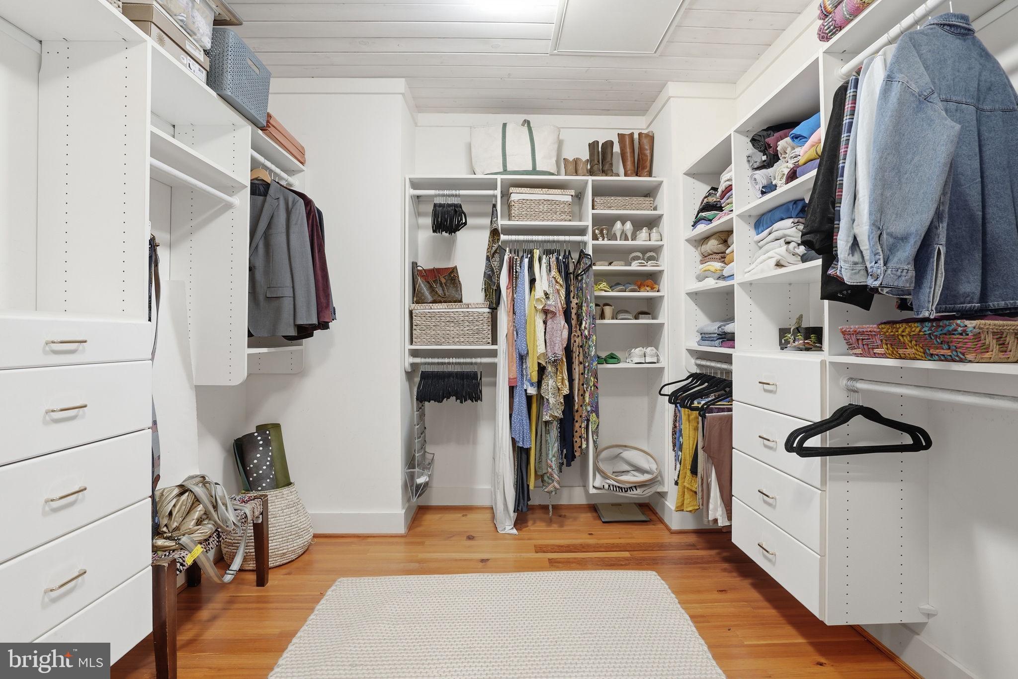 DARNESTOWN OUTSIDE - Residential