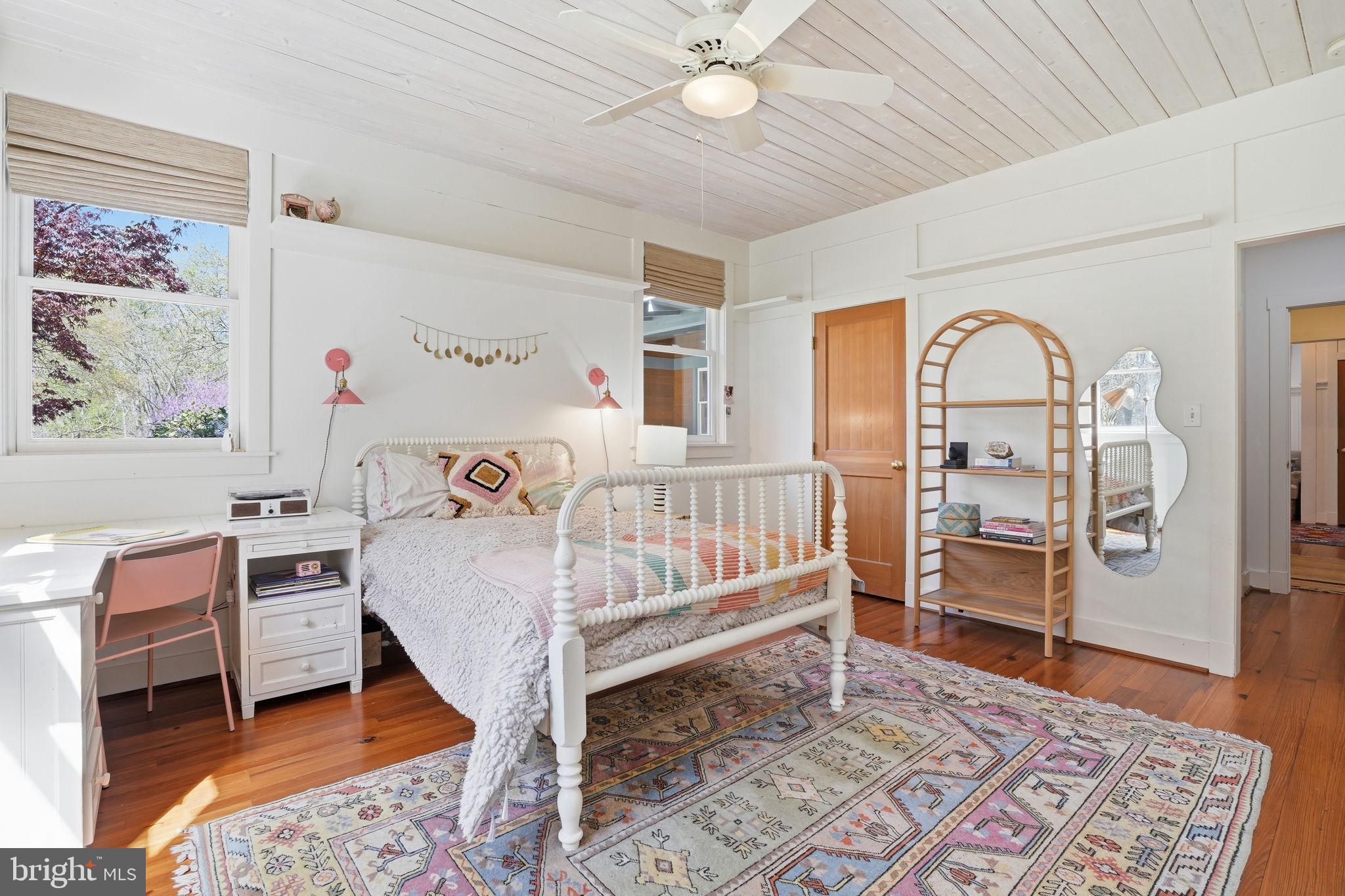 DARNESTOWN OUTSIDE - Residential