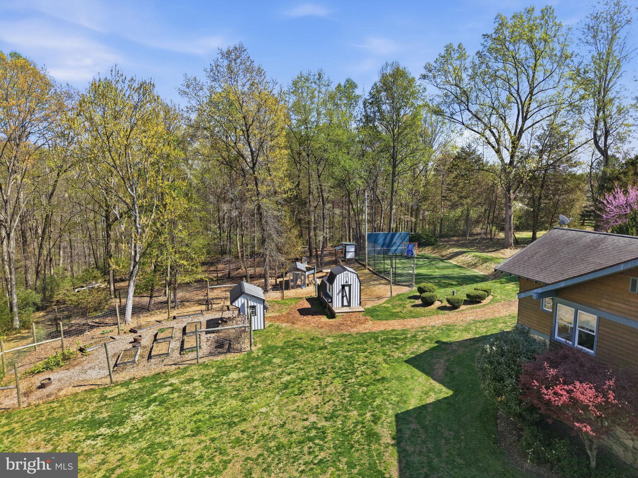 DARNESTOWN OUTSIDE - Residential