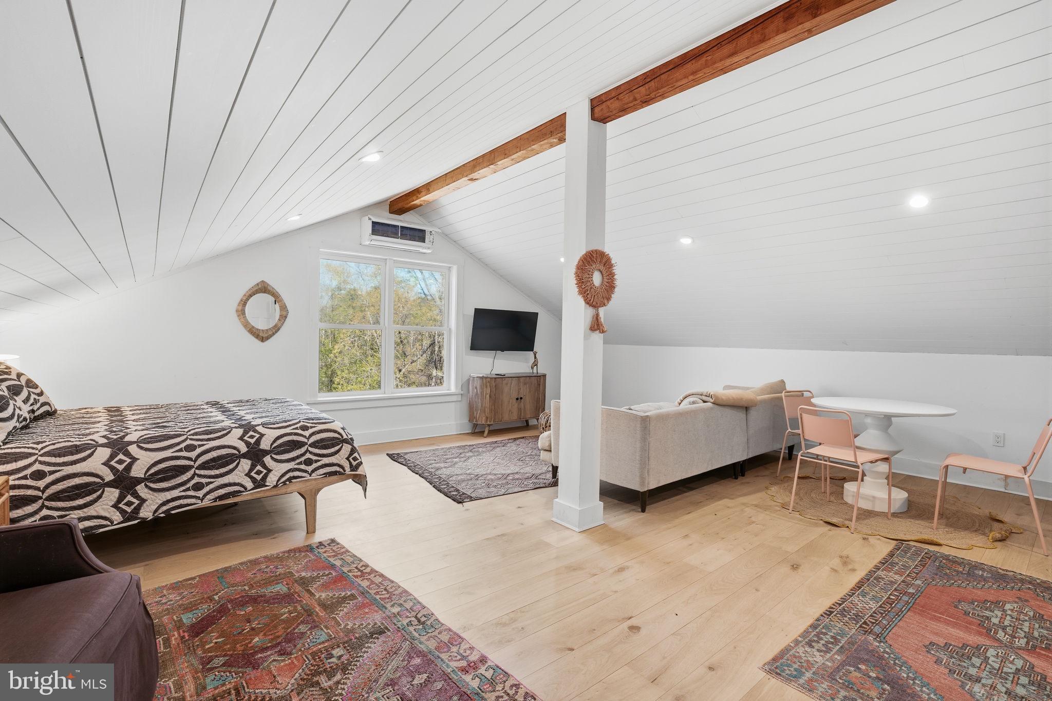 DARNESTOWN OUTSIDE - Residential