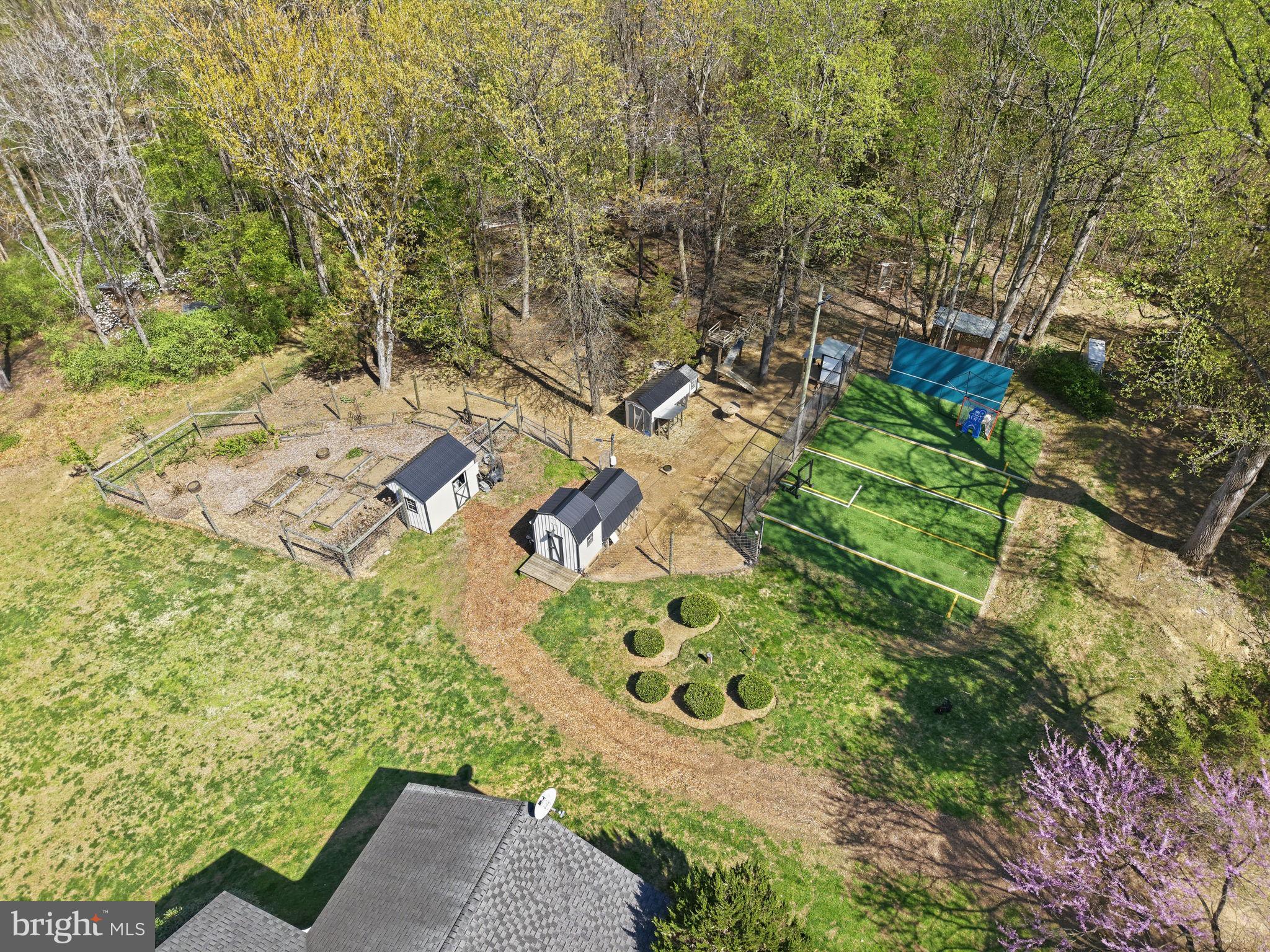 DARNESTOWN OUTSIDE - Residential