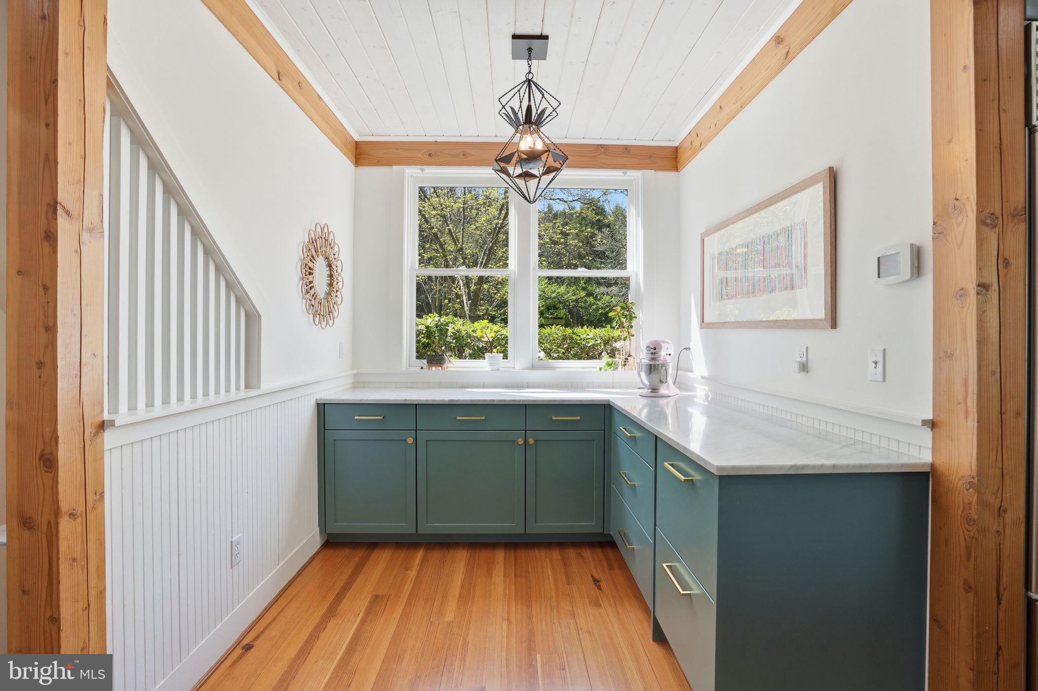 DARNESTOWN OUTSIDE - Residential