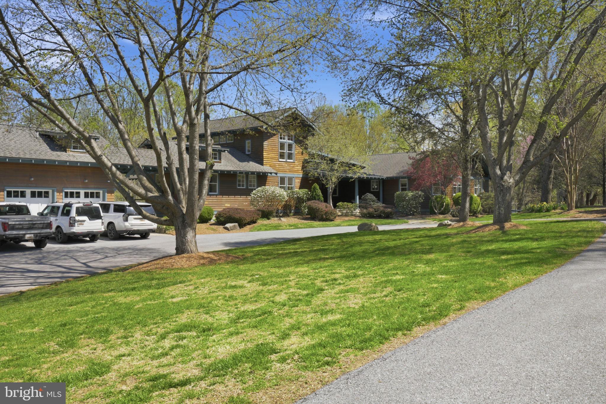 DARNESTOWN OUTSIDE - Residential