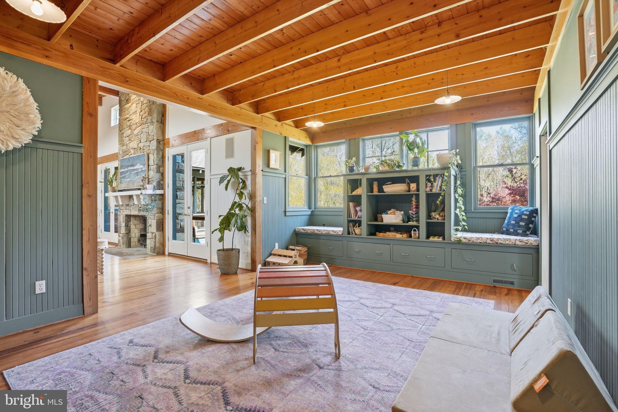 DARNESTOWN OUTSIDE - Residential