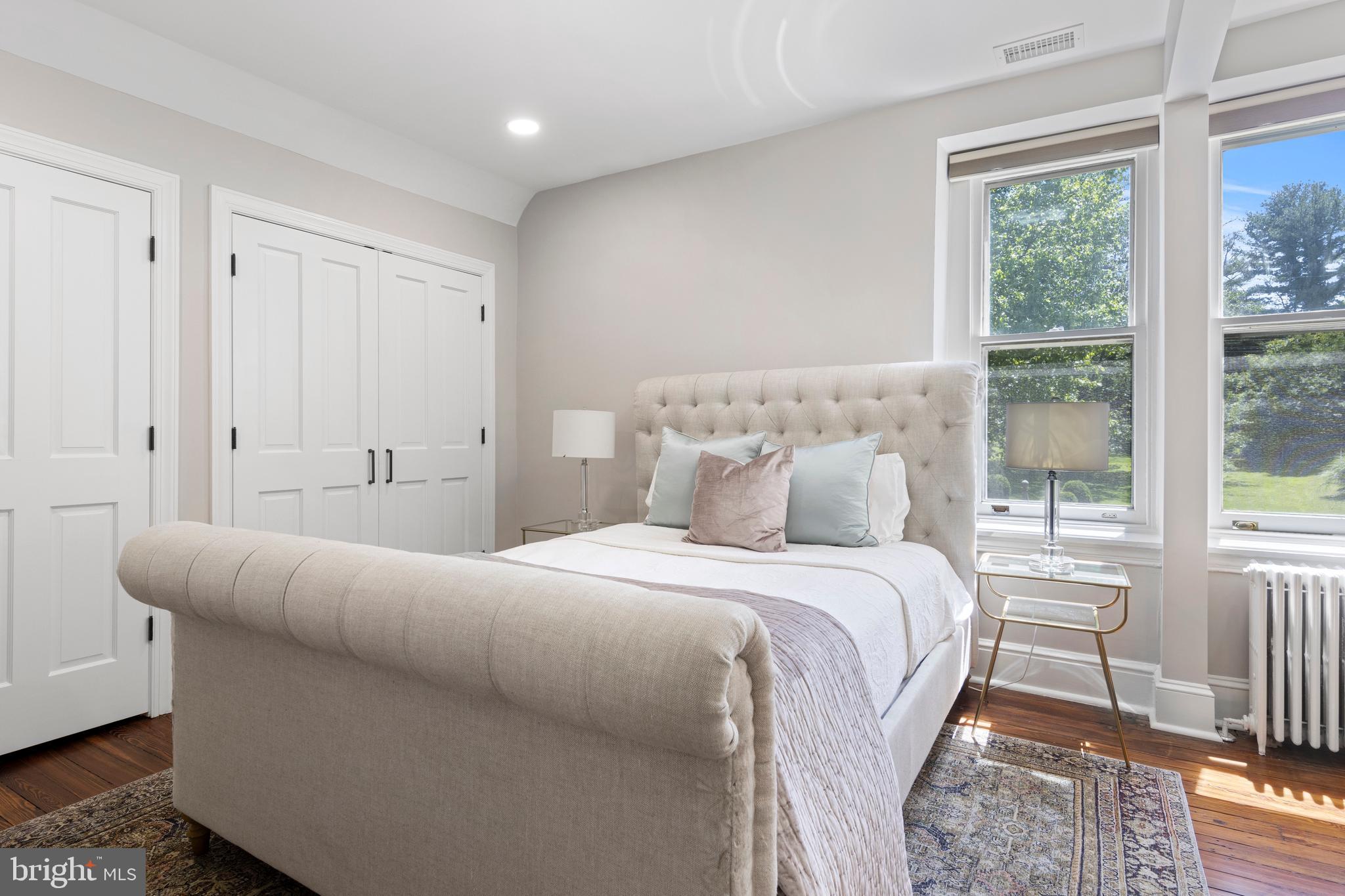 CHESTNUT HILL - Residential