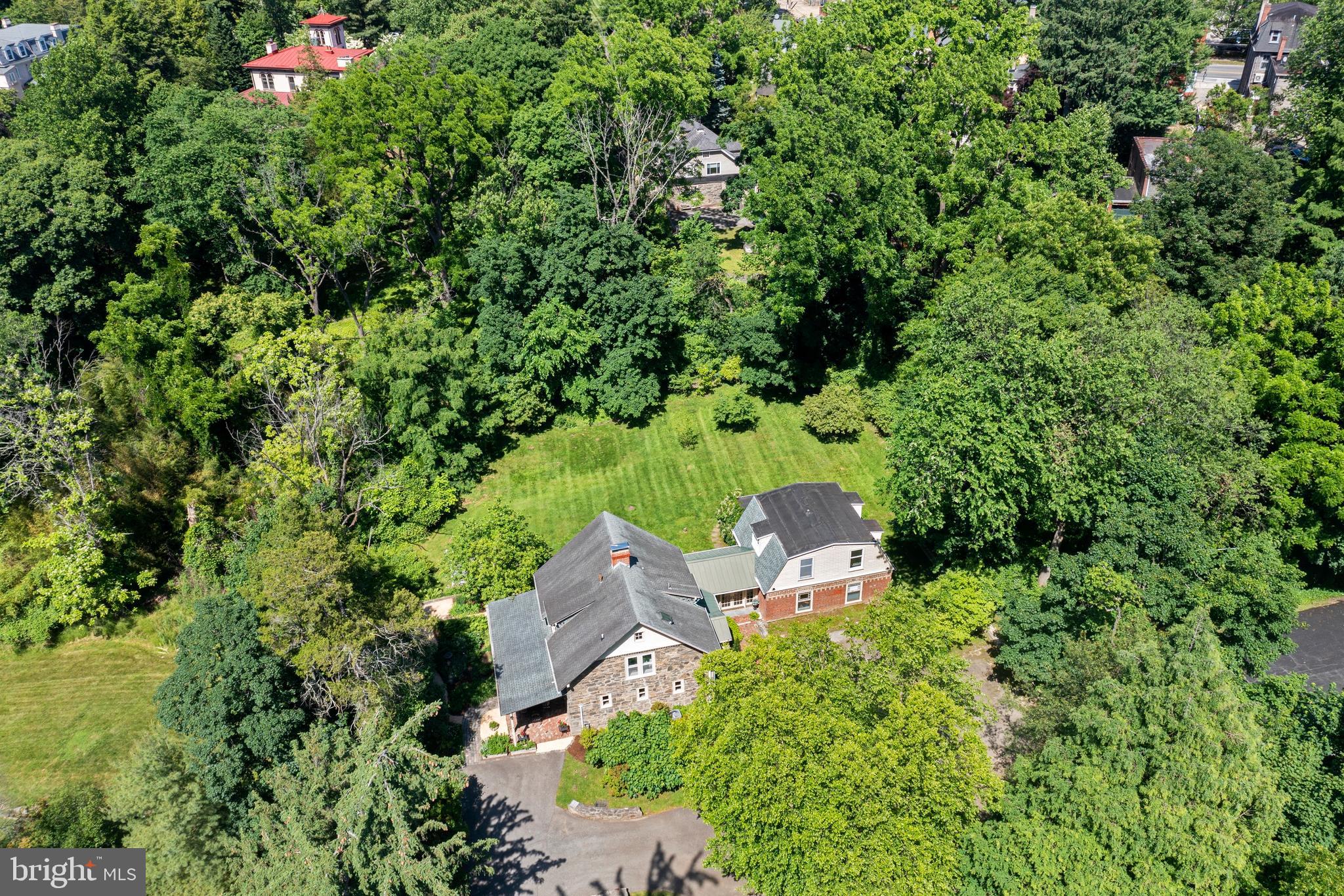 CHESTNUT HILL - Residential