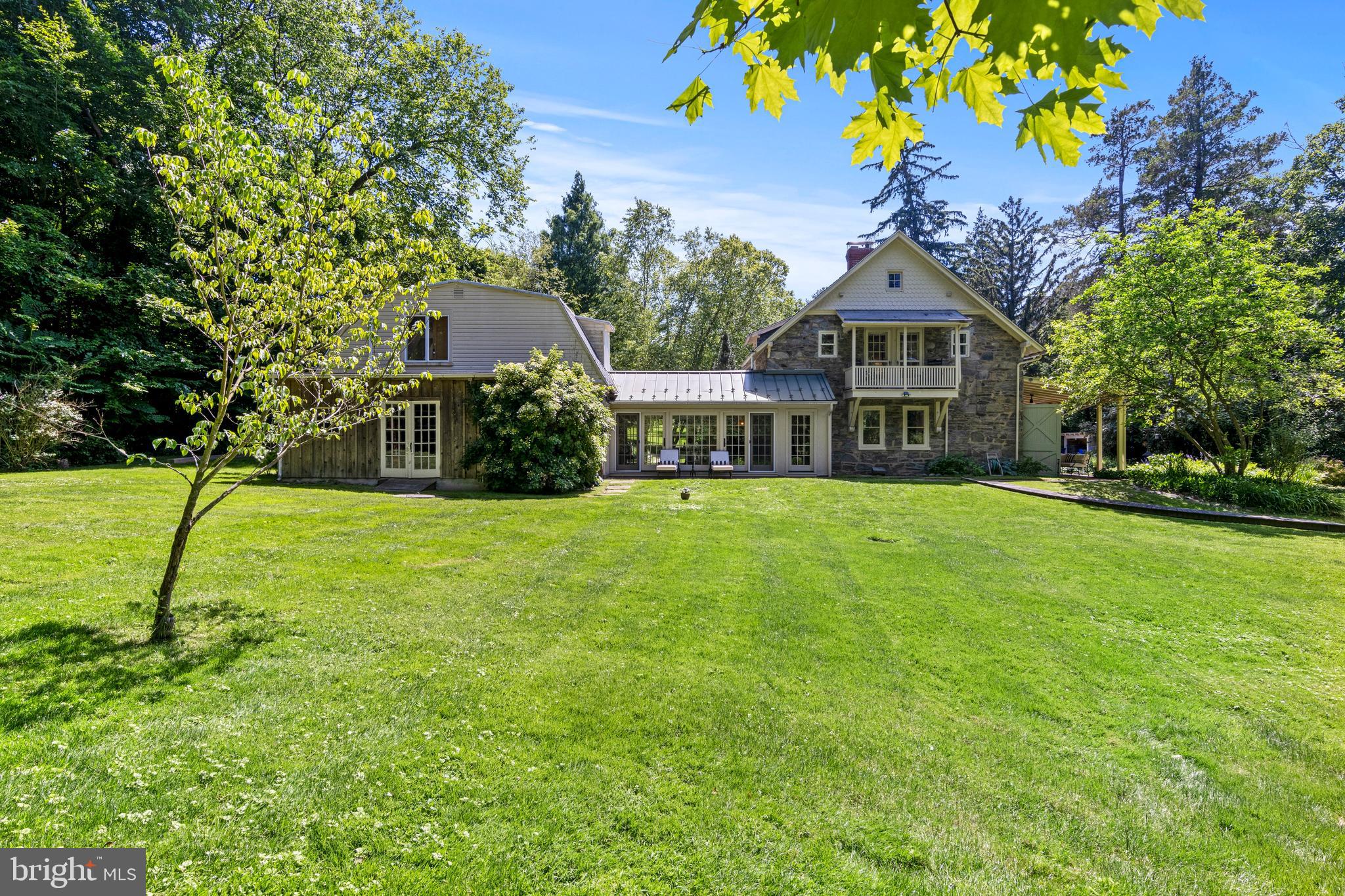 CHESTNUT HILL - Residential