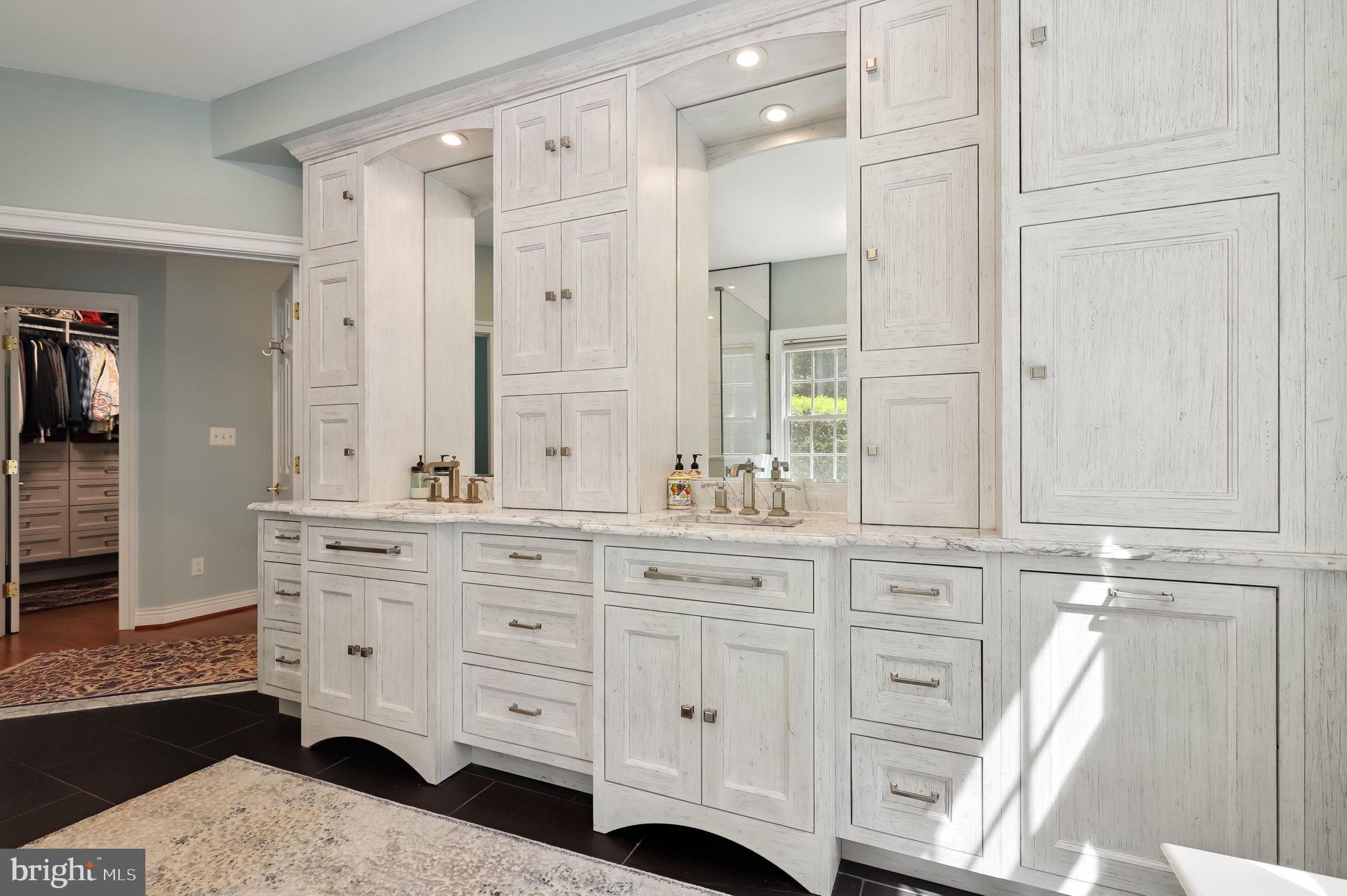 WOODMARK - Residential