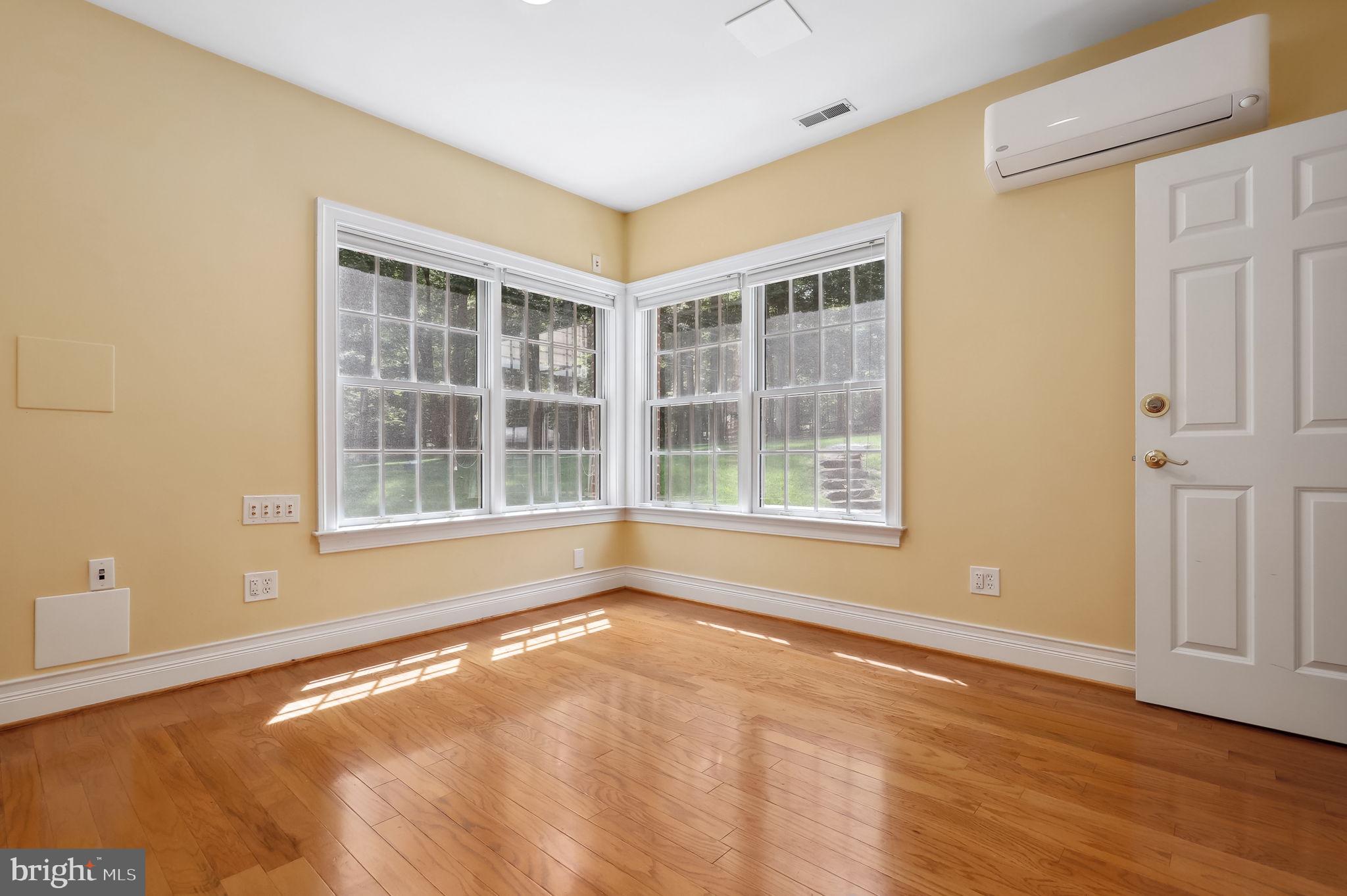 WOODMARK - Residential