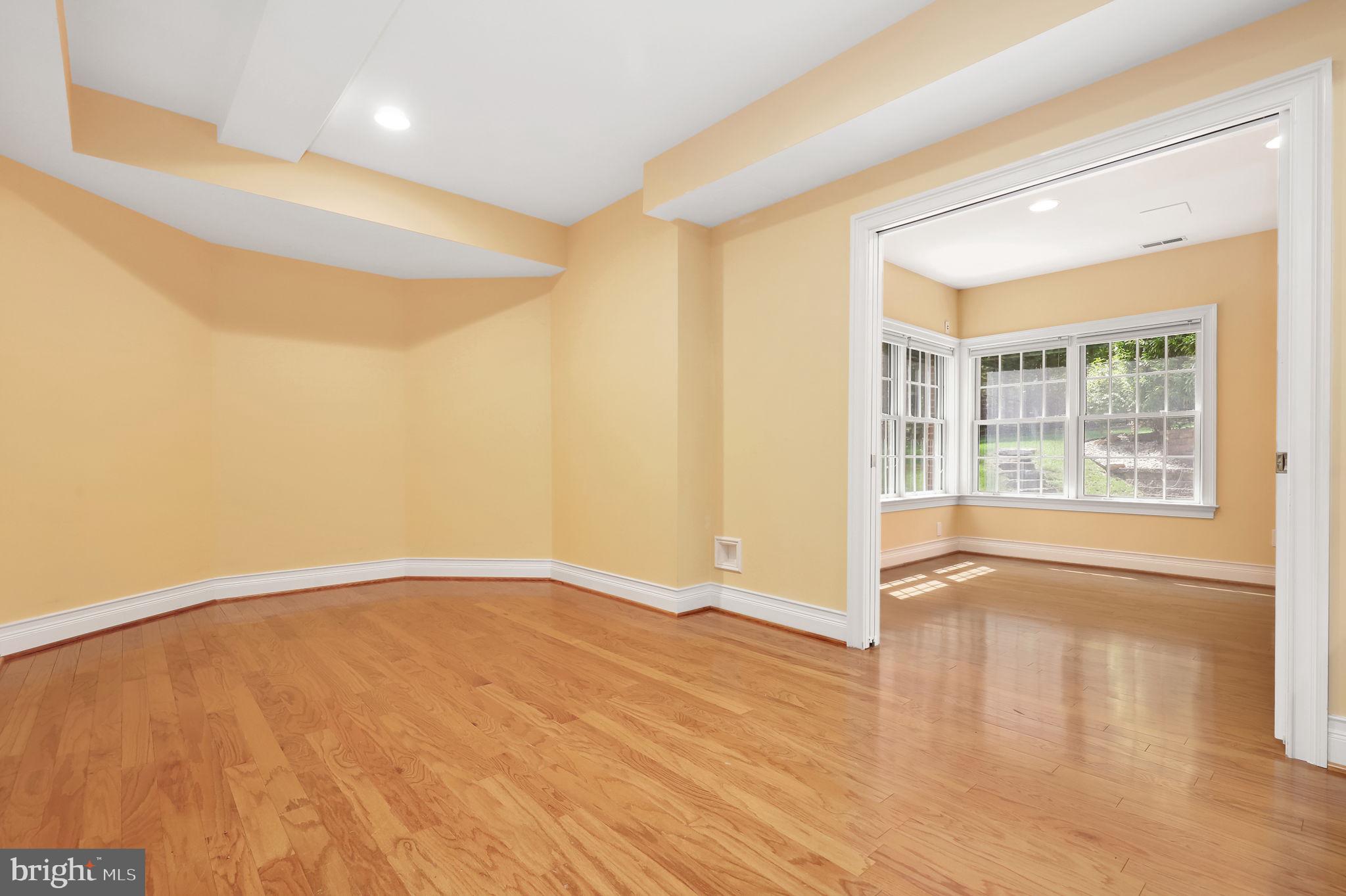 WOODMARK - Residential