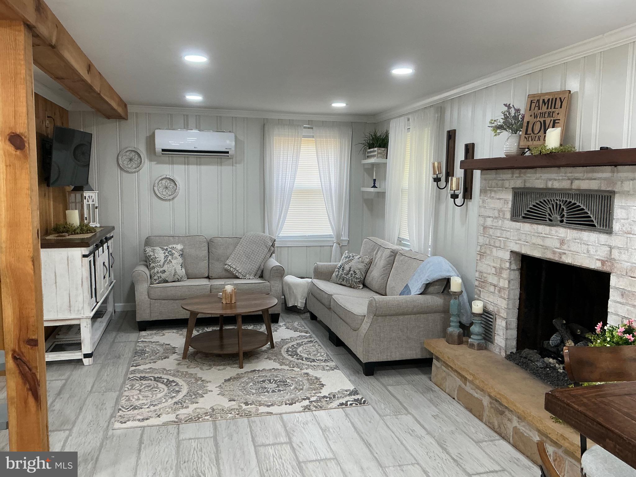 RANDALL HOSTETLER - Residential
