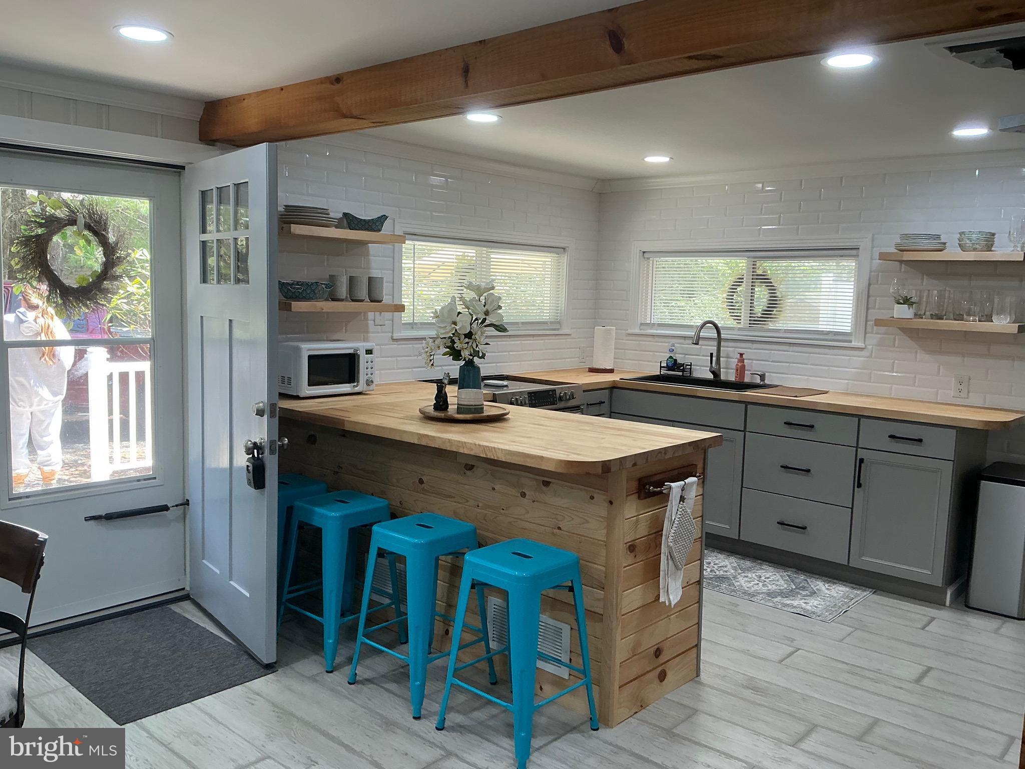 RANDALL HOSTETLER - Residential
