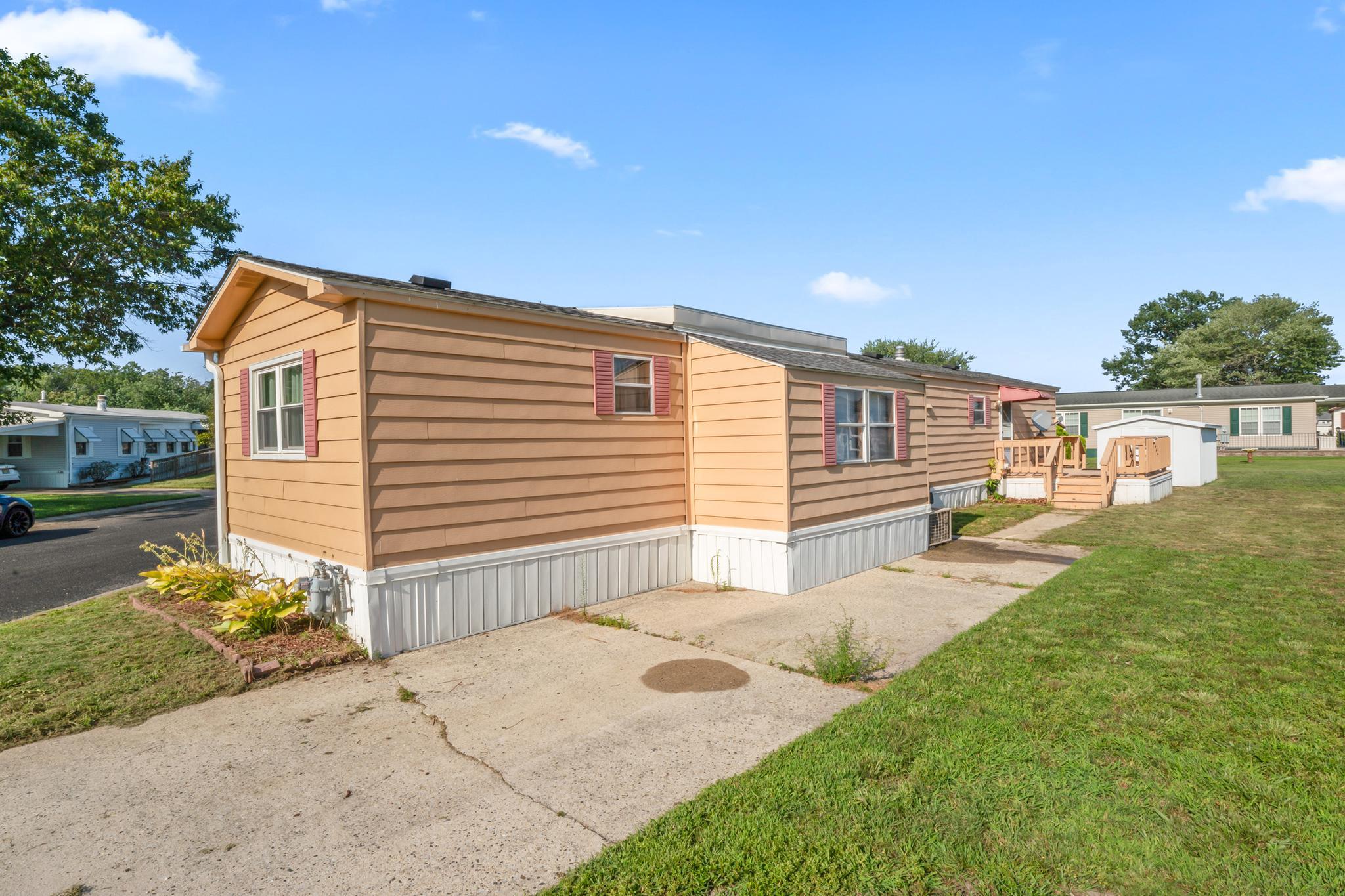 417 CAPTAIN SMITH LANE