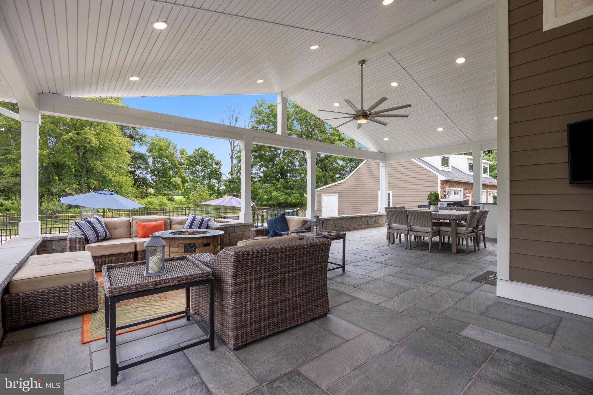 BROOKWOOD ESTS - Residential