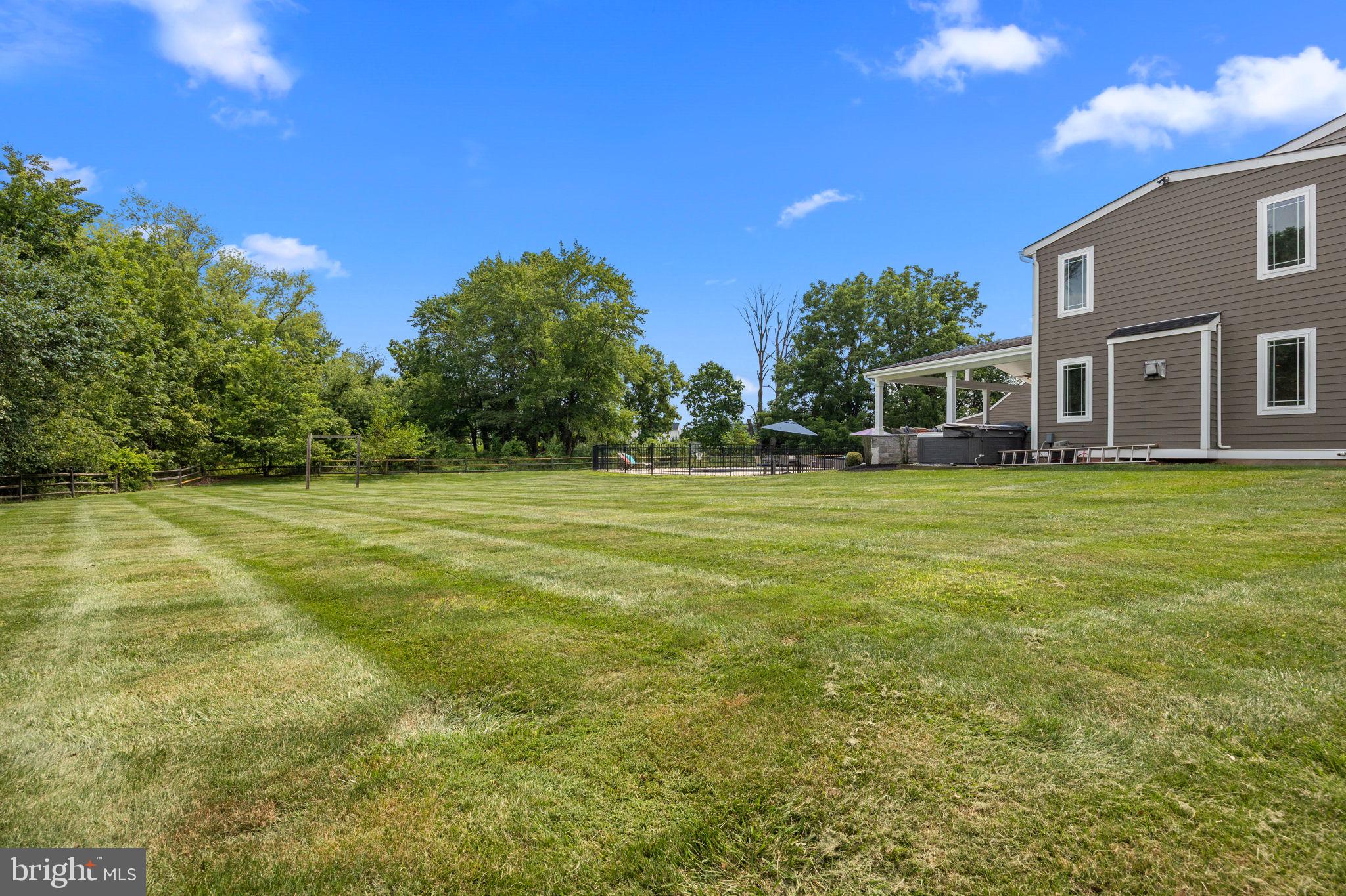 BROOKWOOD ESTS - Residential