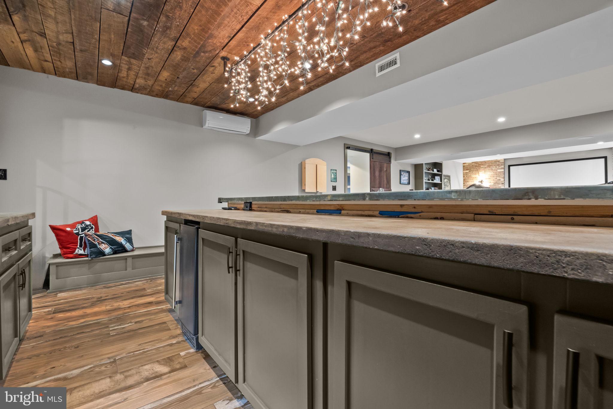 BROOKWOOD ESTS - Residential