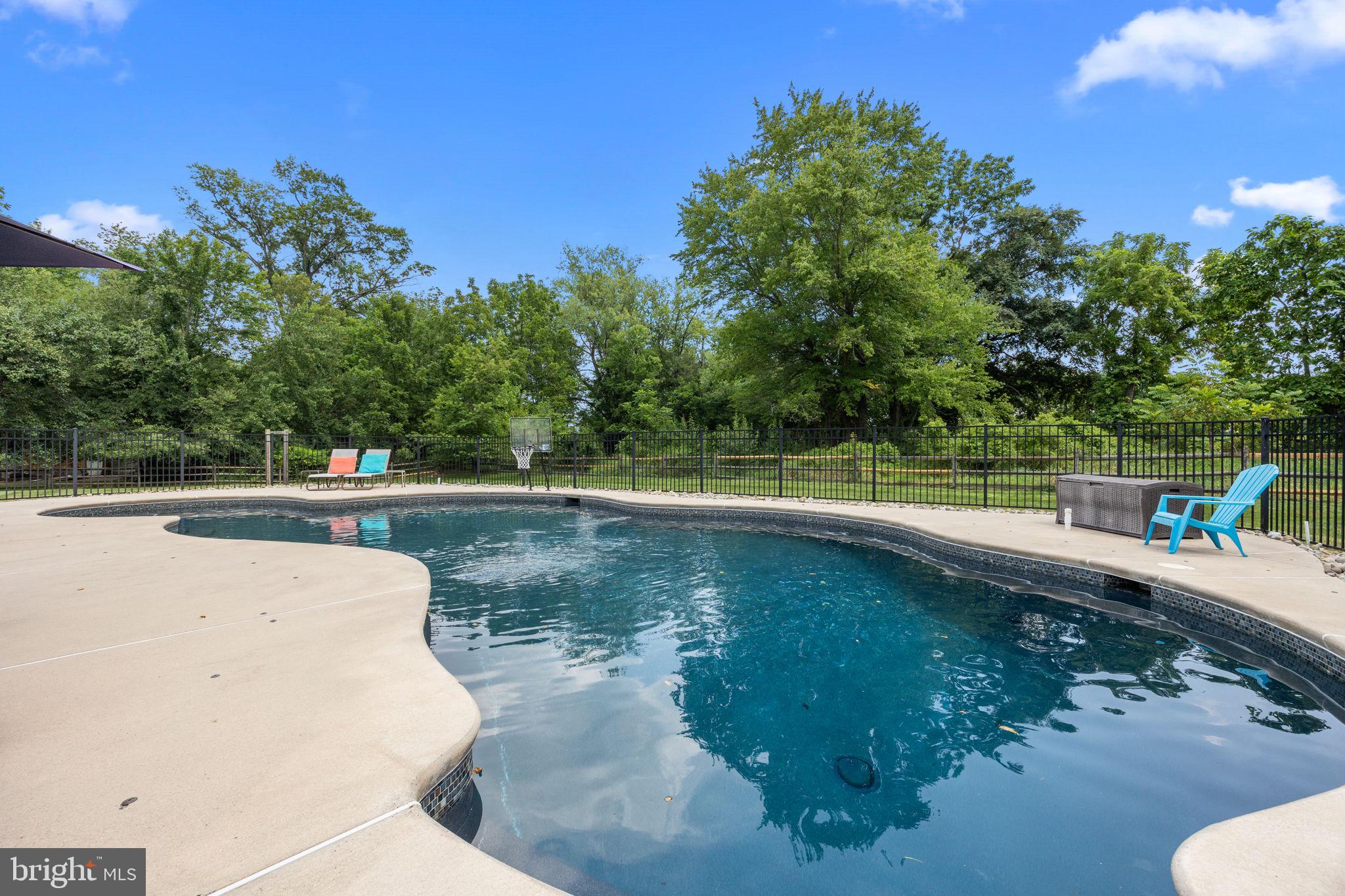 BROOKWOOD ESTS - Residential