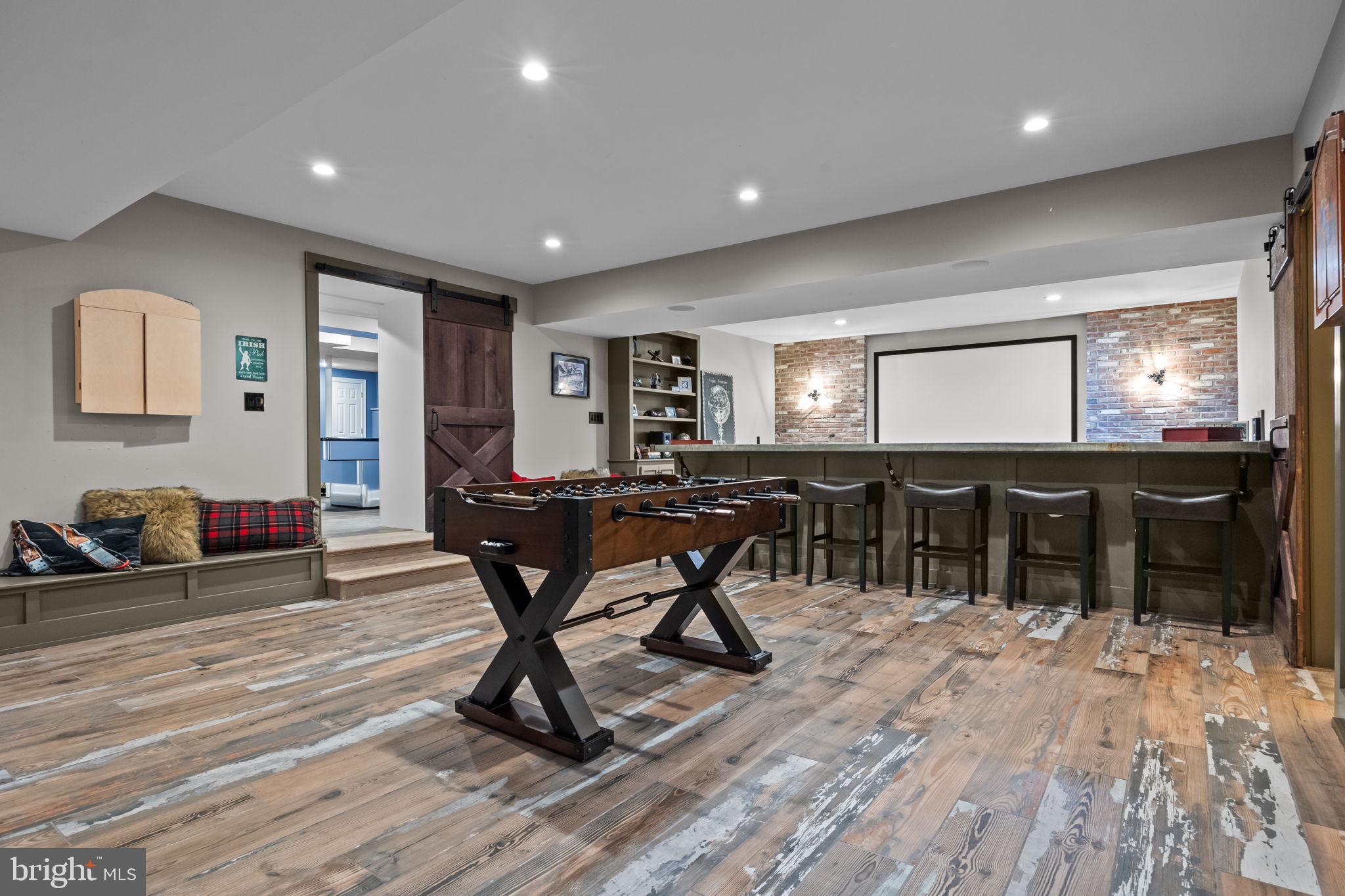 BROOKWOOD ESTS - Residential