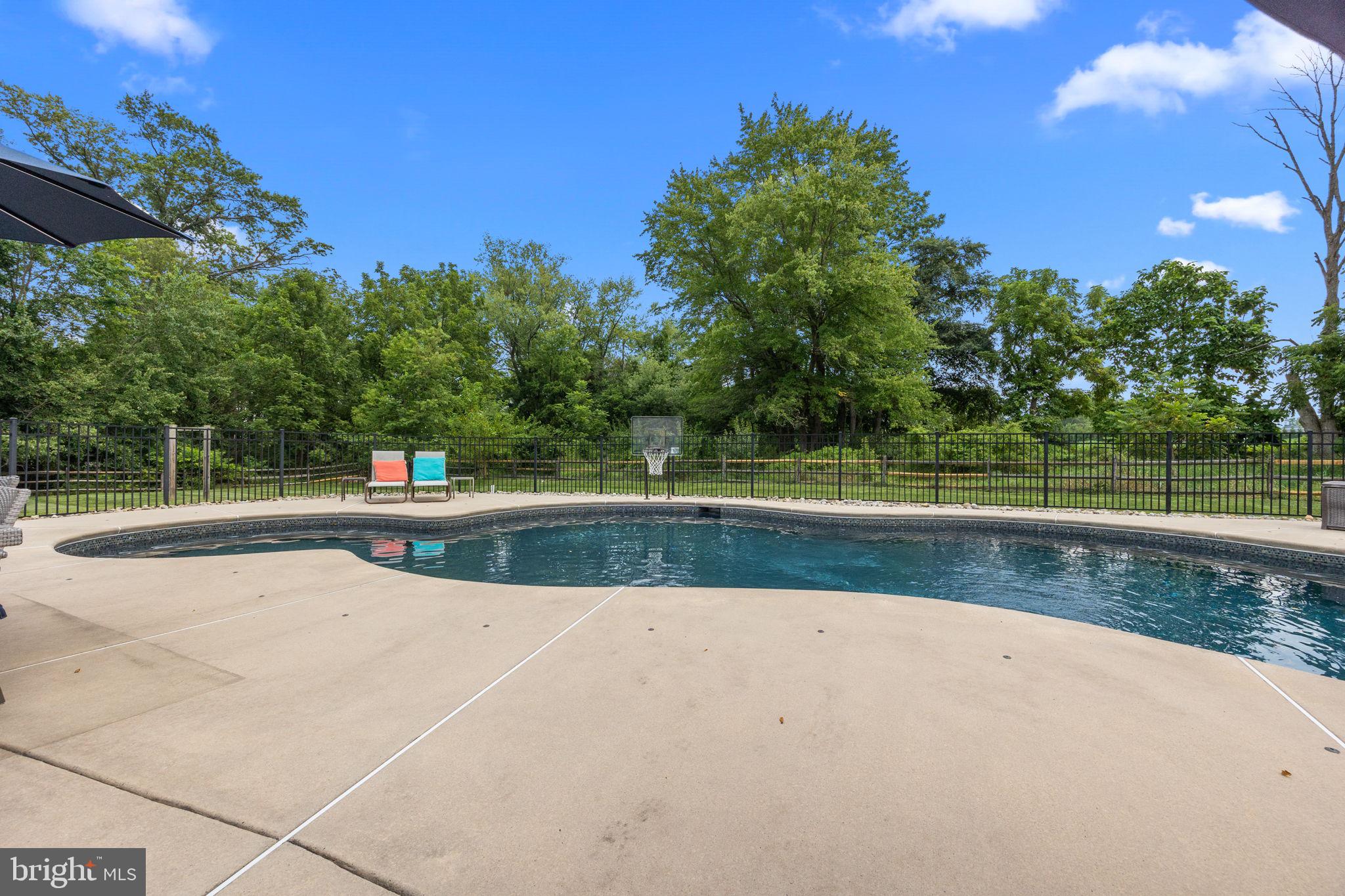 BROOKWOOD ESTS - Residential