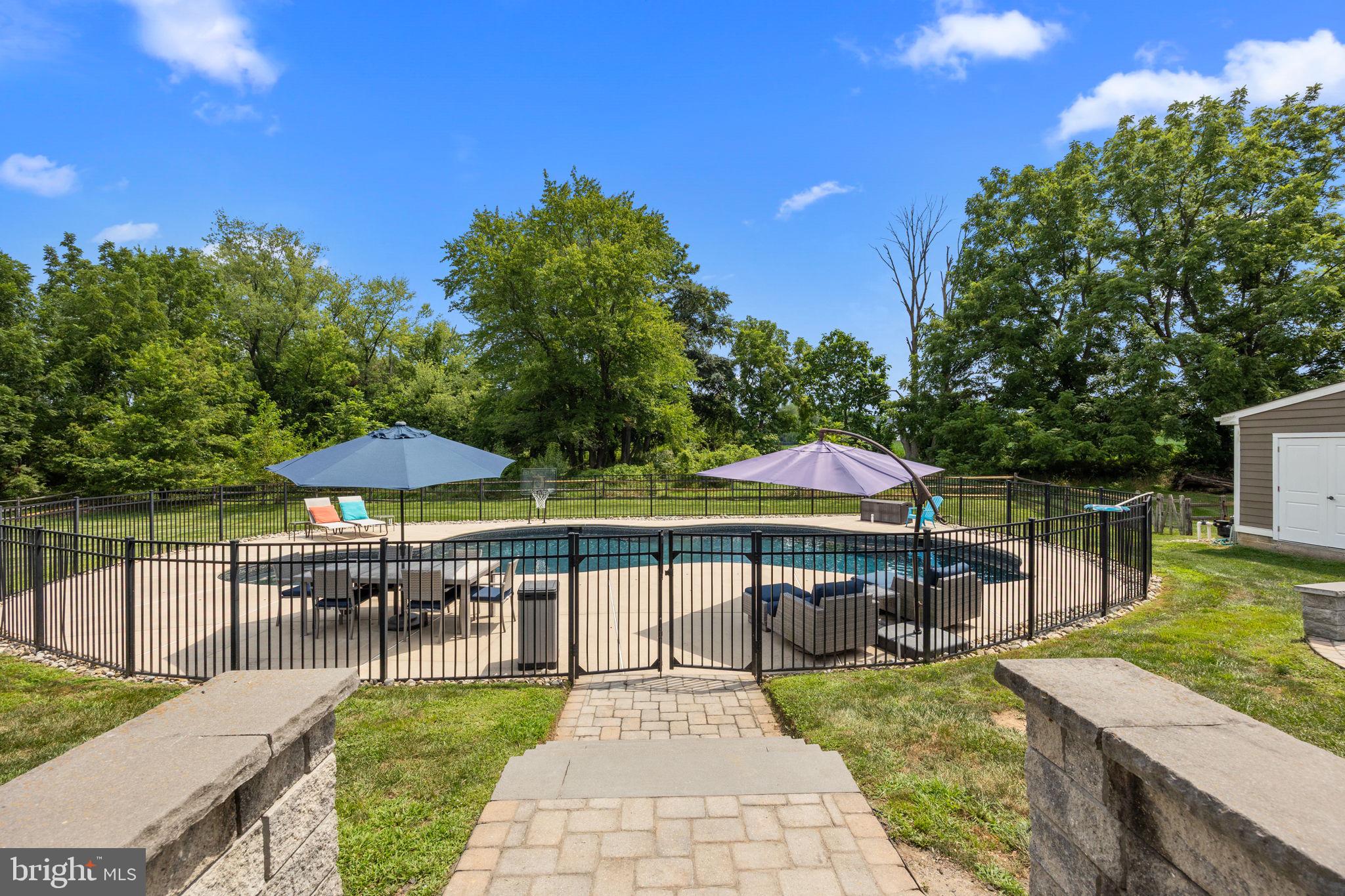 BROOKWOOD ESTS - Residential