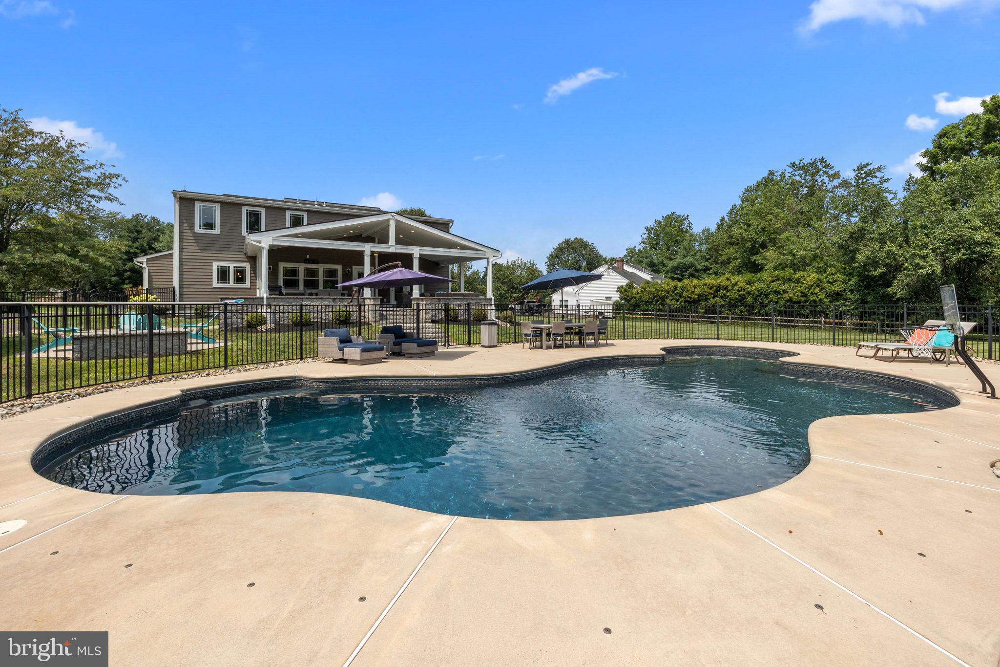 BROOKWOOD ESTS - Residential