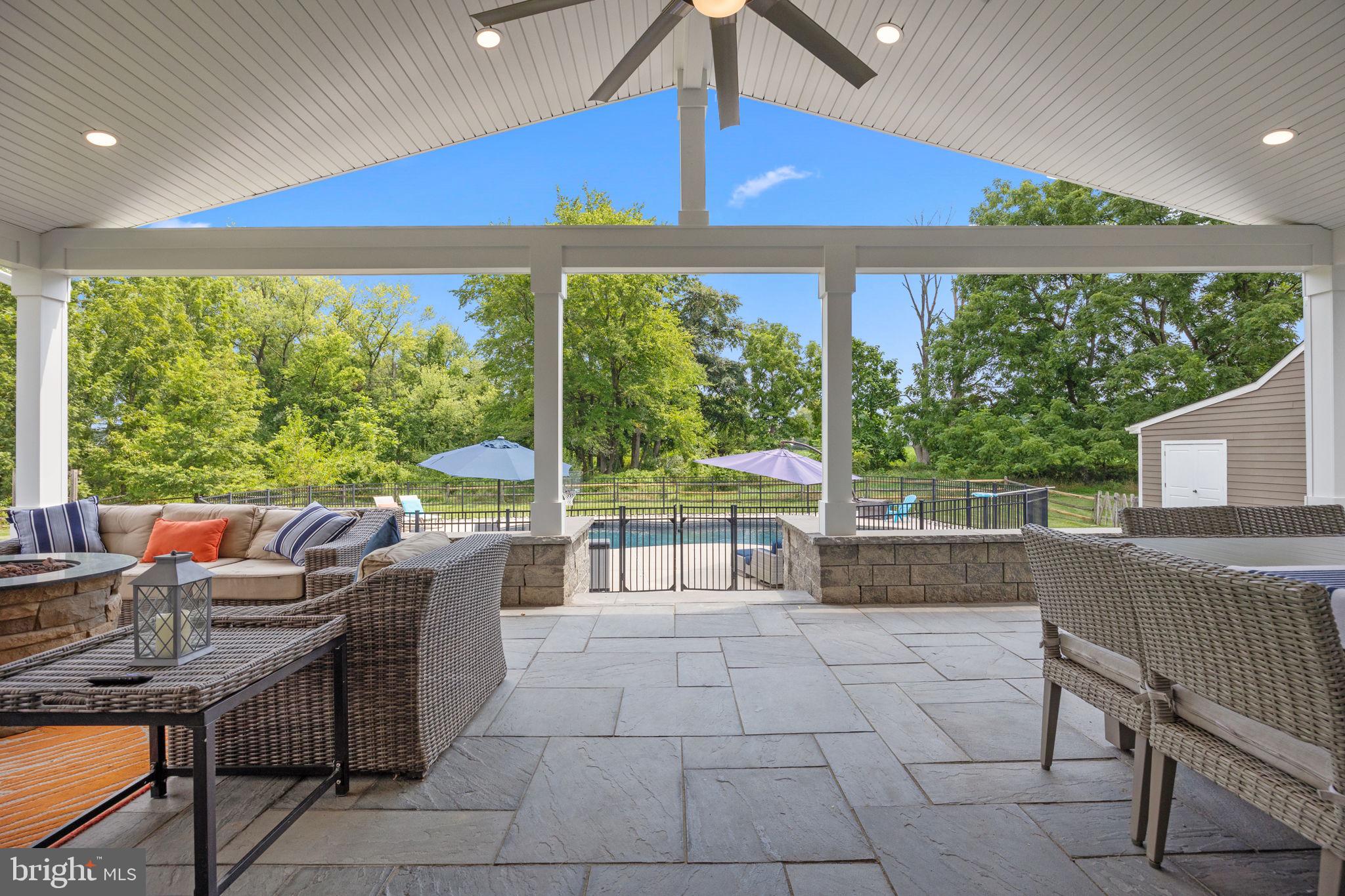 BROOKWOOD ESTS - Residential