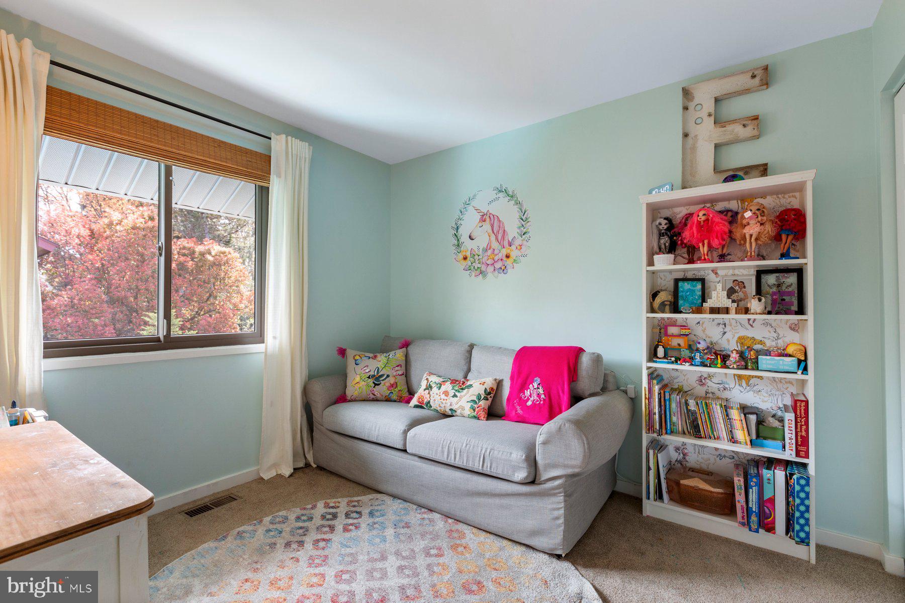 STONEYBROOKE - Residential