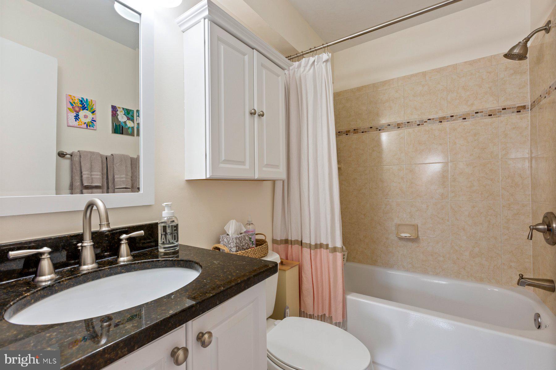 STONEYBROOKE - Residential