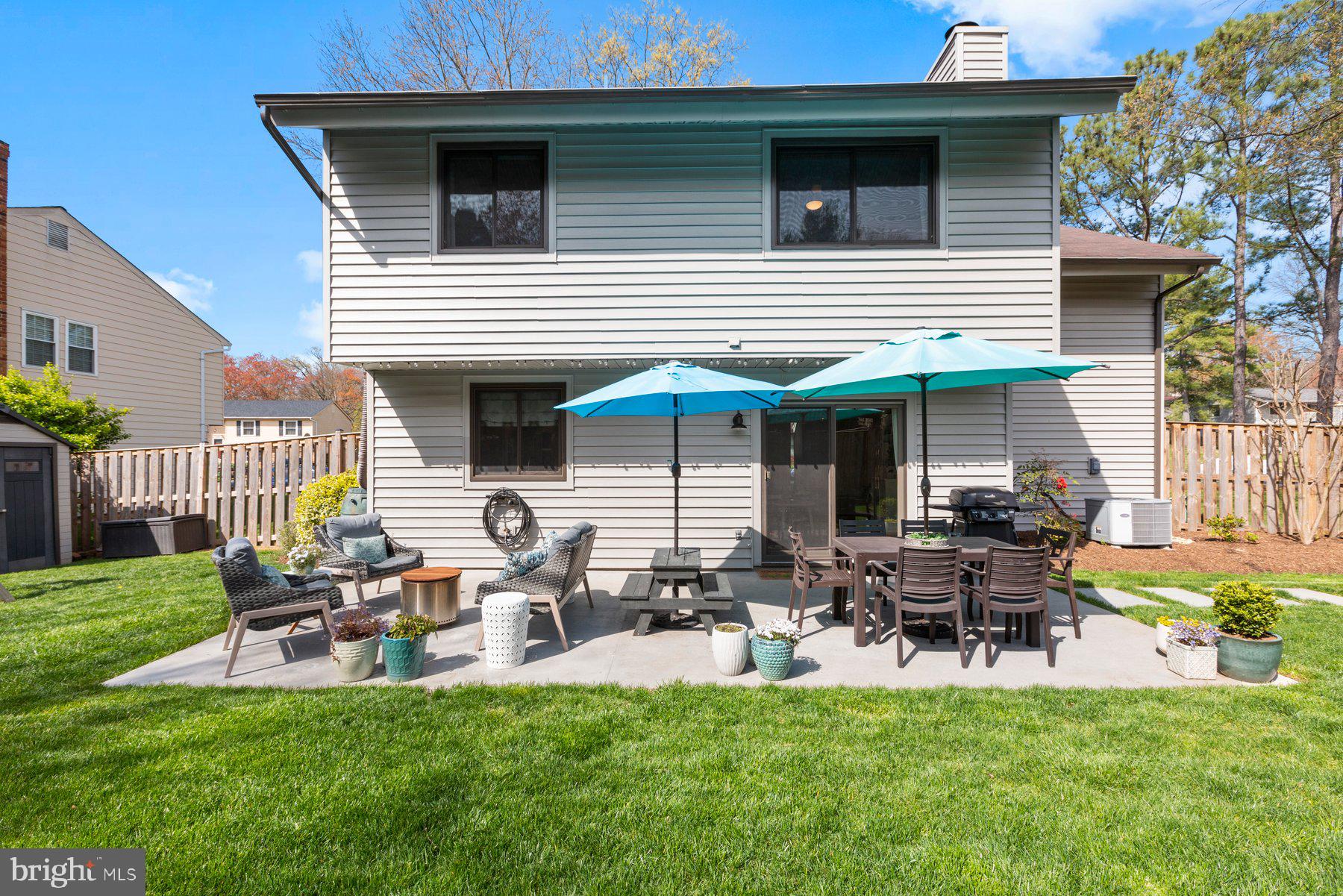 STONEYBROOKE - Residential