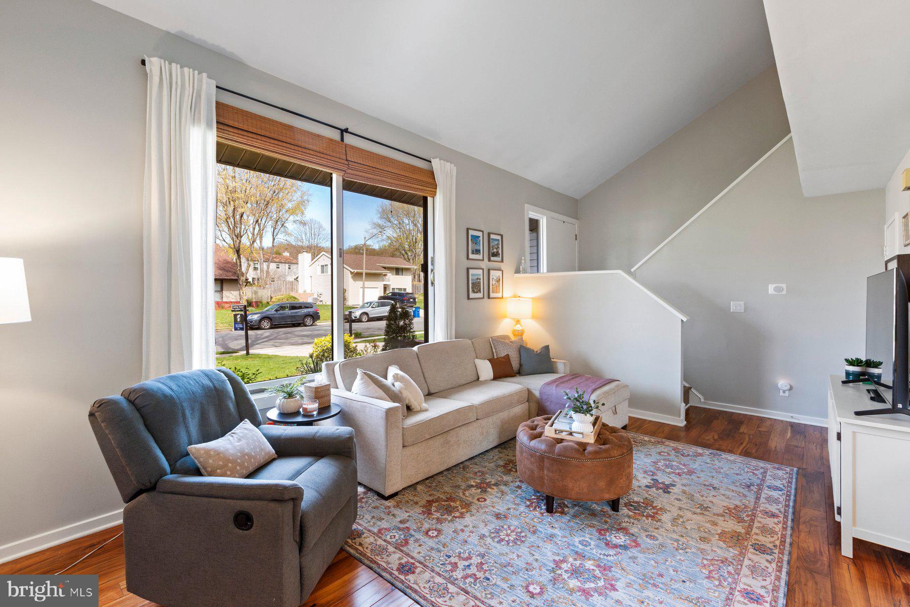 STONEYBROOKE - Residential