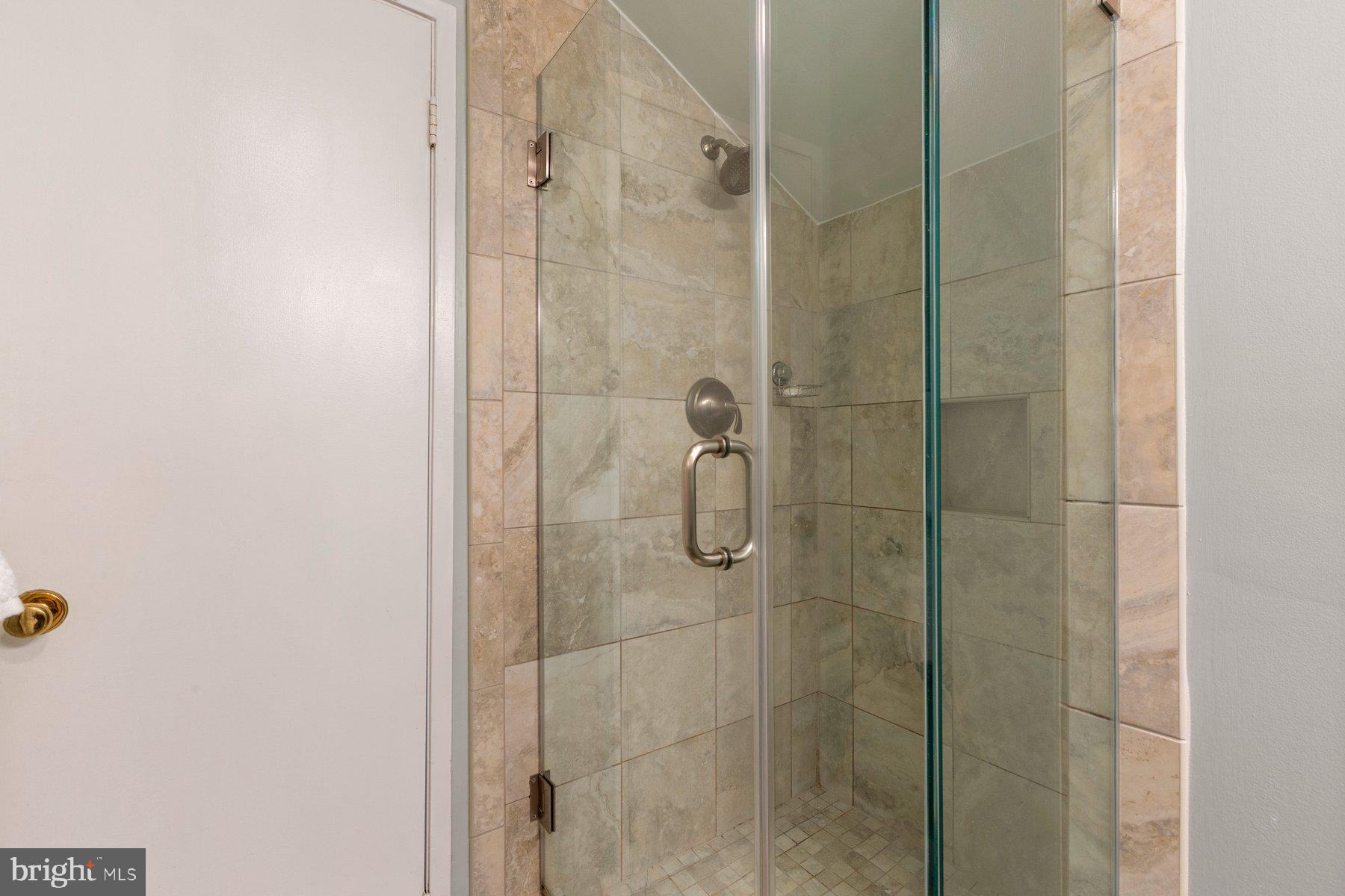 STONEYBROOKE - Residential