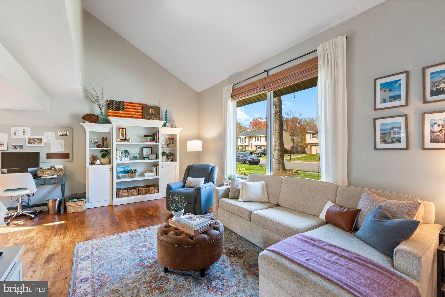 STONEYBROOKE - Residential