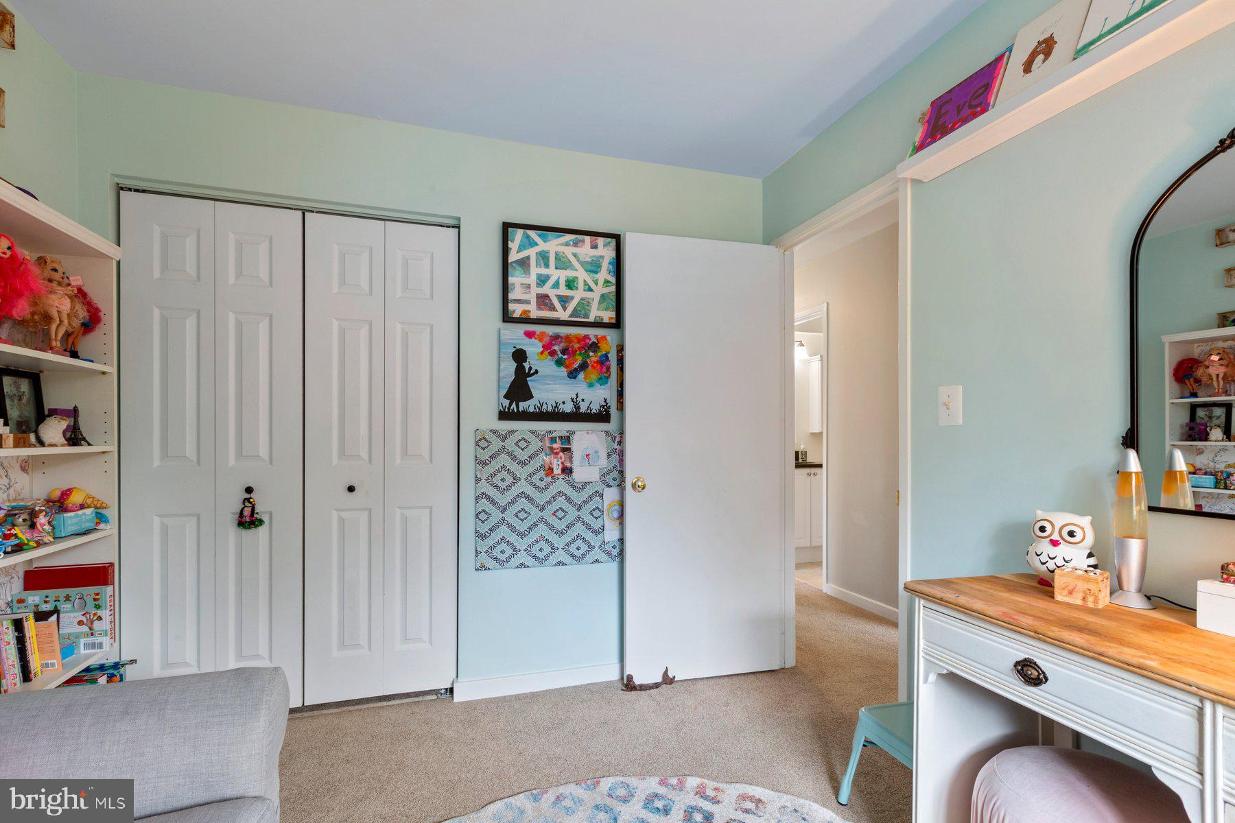 STONEYBROOKE - Residential