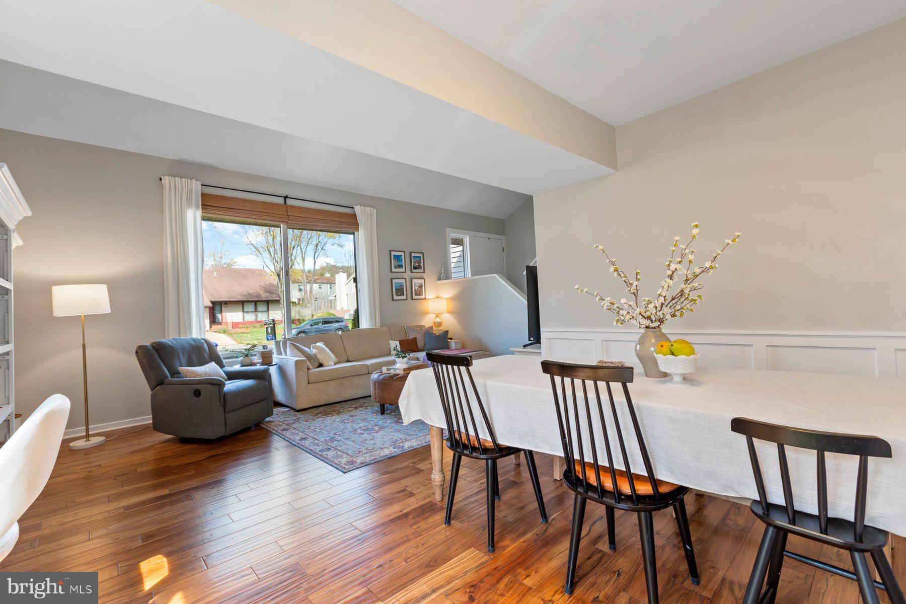 STONEYBROOKE - Residential