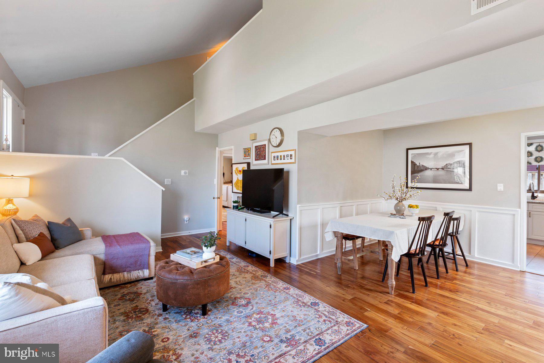 STONEYBROOKE - Residential