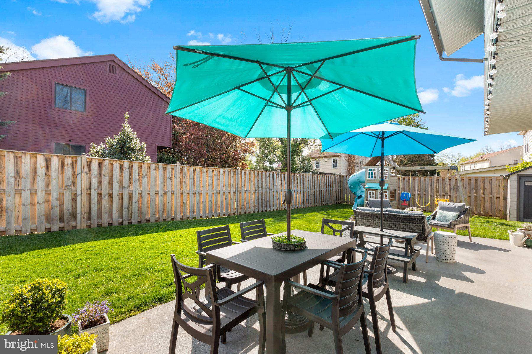 STONEYBROOKE - Residential