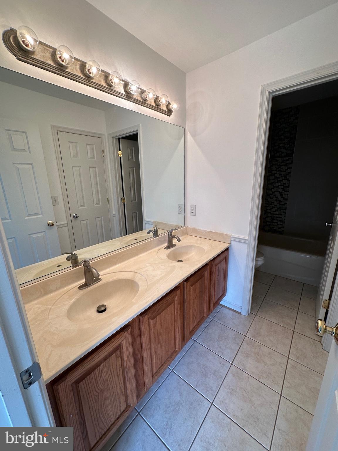 BLAKE FARM - Residential Lease