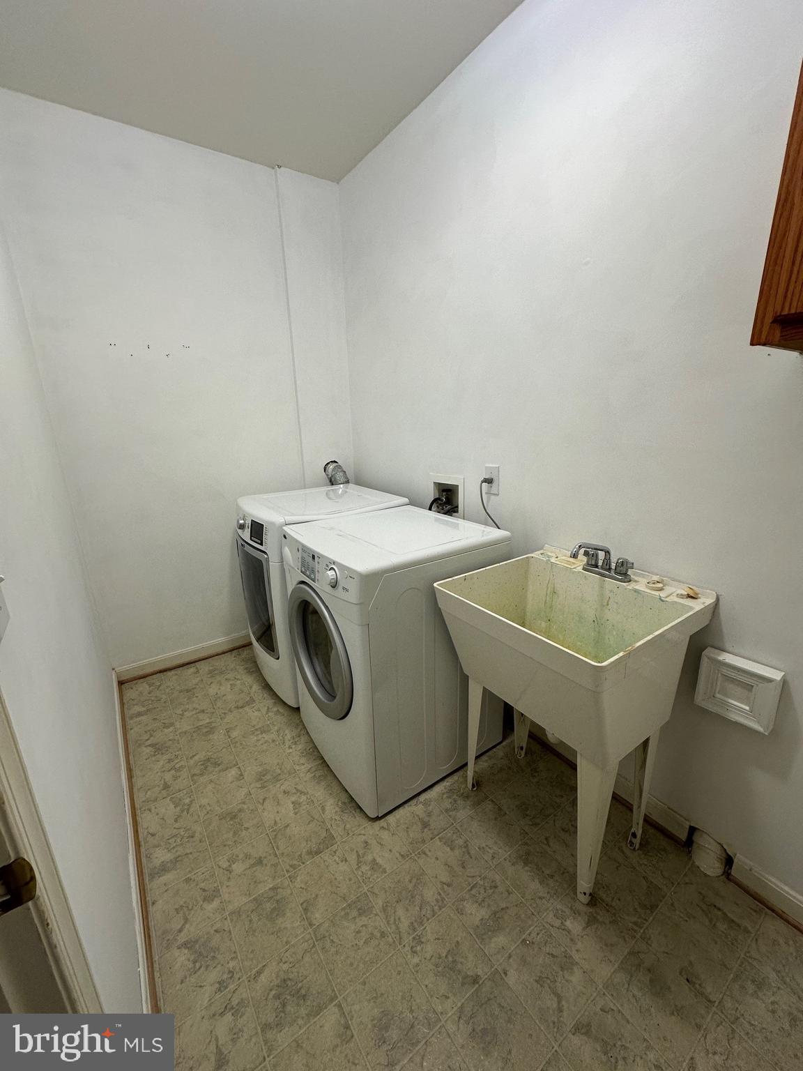 BLAKE FARM - Residential Lease