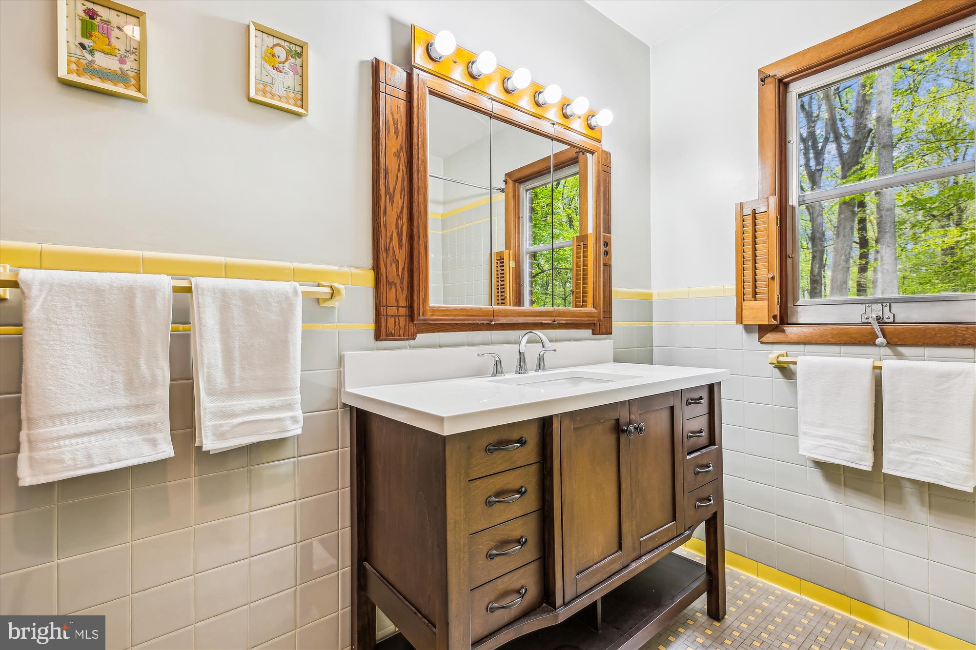 DARNESTOWN OUTSIDE - Residential