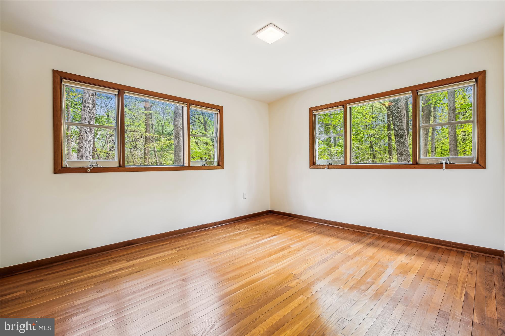 DARNESTOWN OUTSIDE - Residential