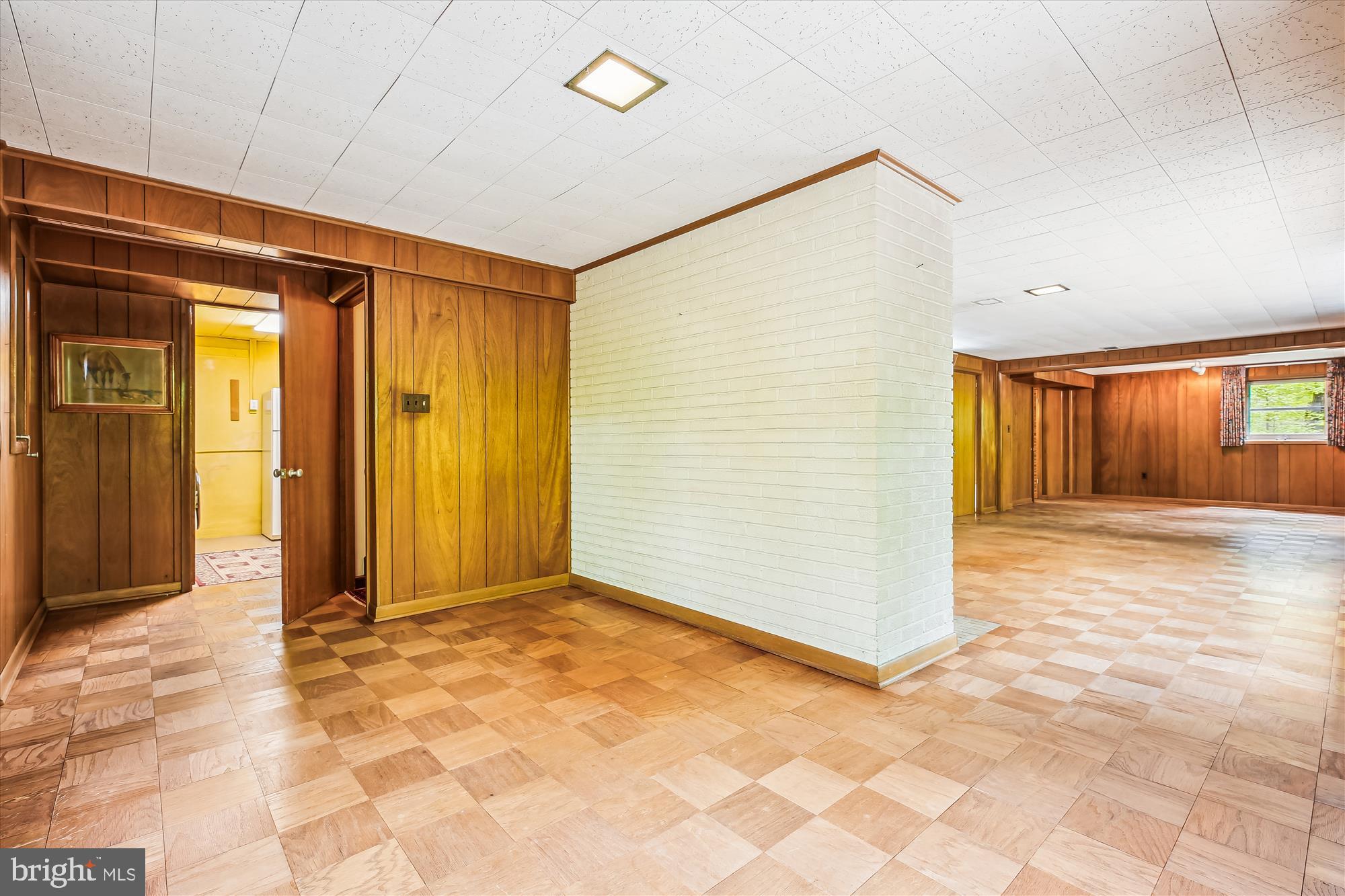 DARNESTOWN OUTSIDE - Residential