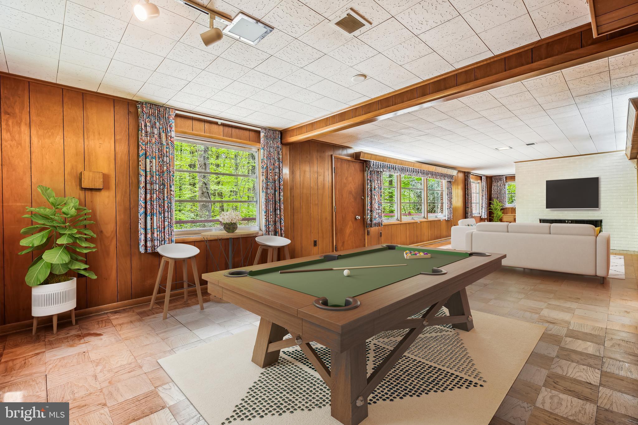 DARNESTOWN OUTSIDE - Residential