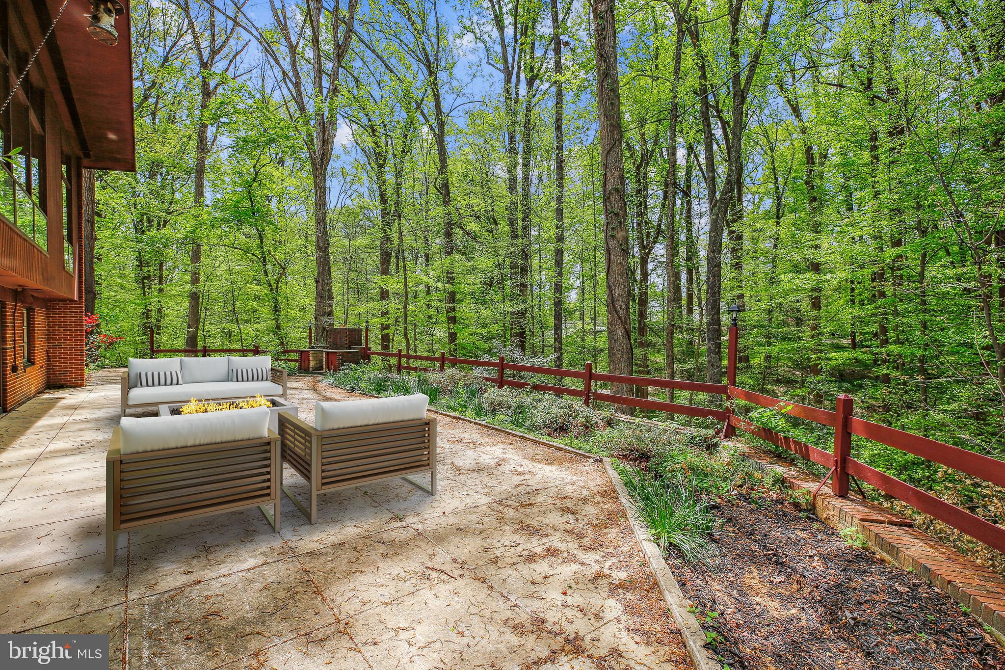 DARNESTOWN OUTSIDE - Residential