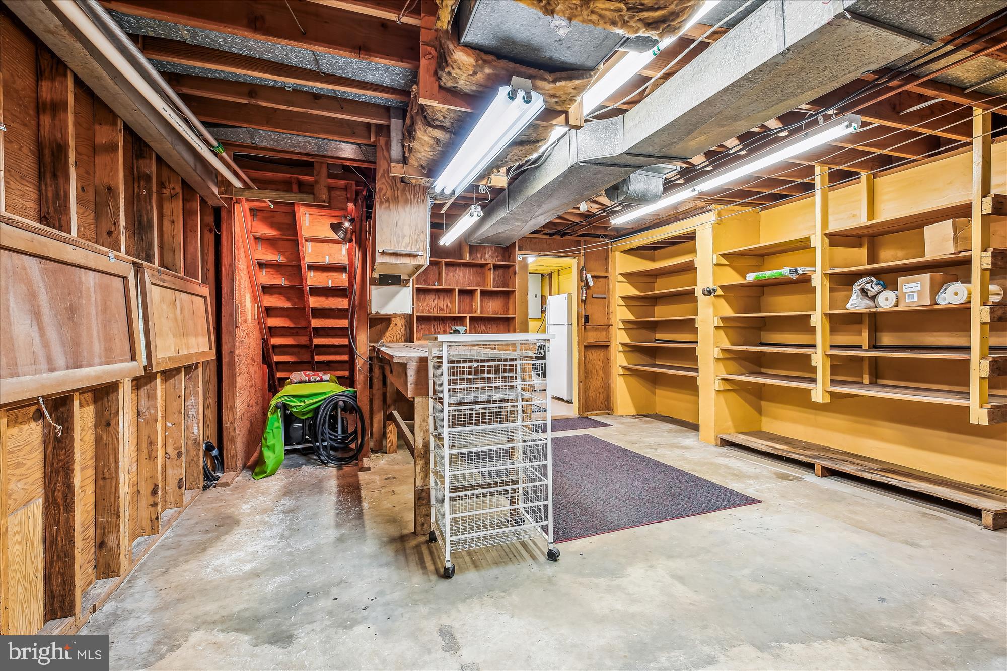 DARNESTOWN OUTSIDE - Residential