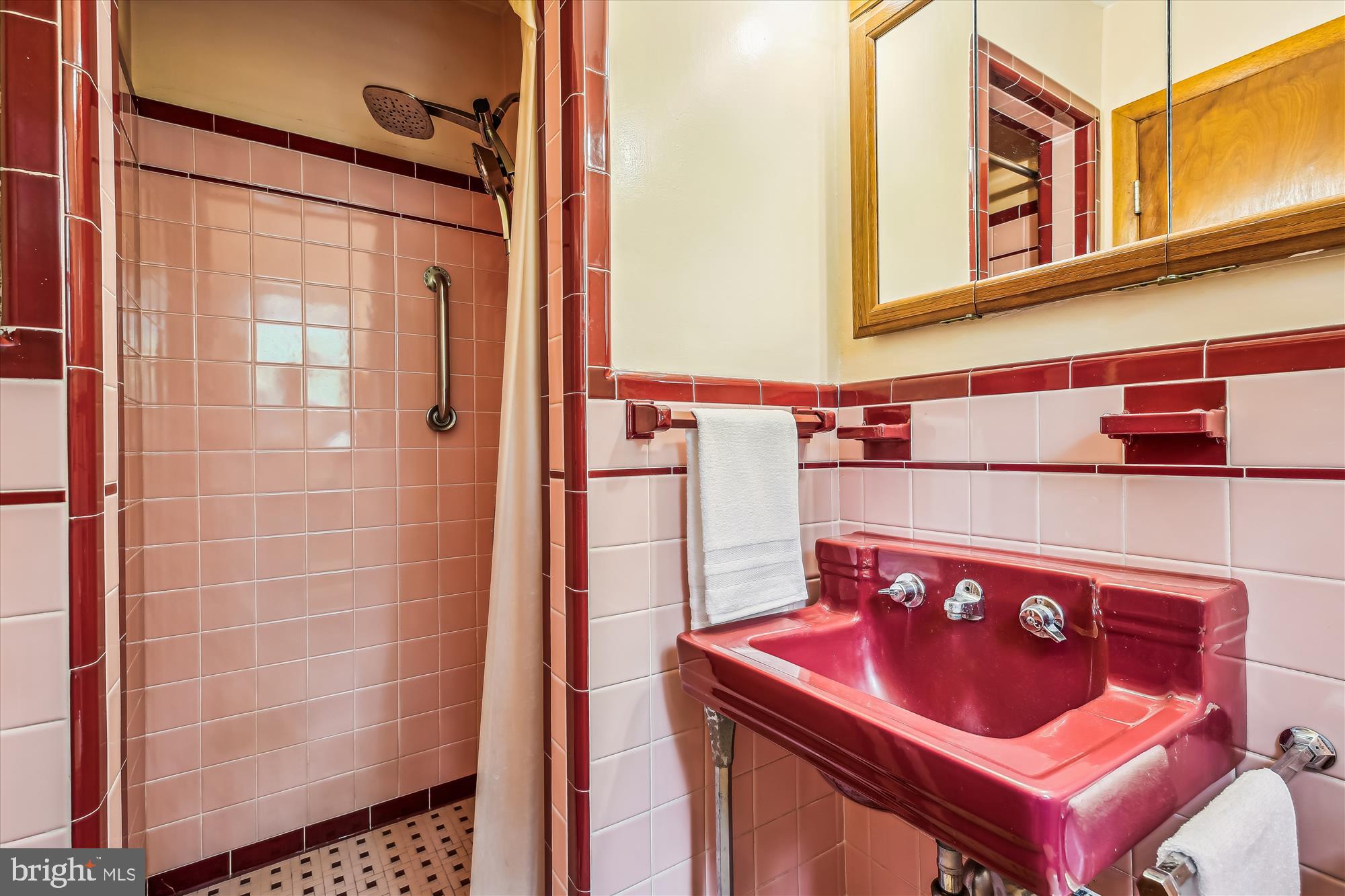 DARNESTOWN OUTSIDE - Residential