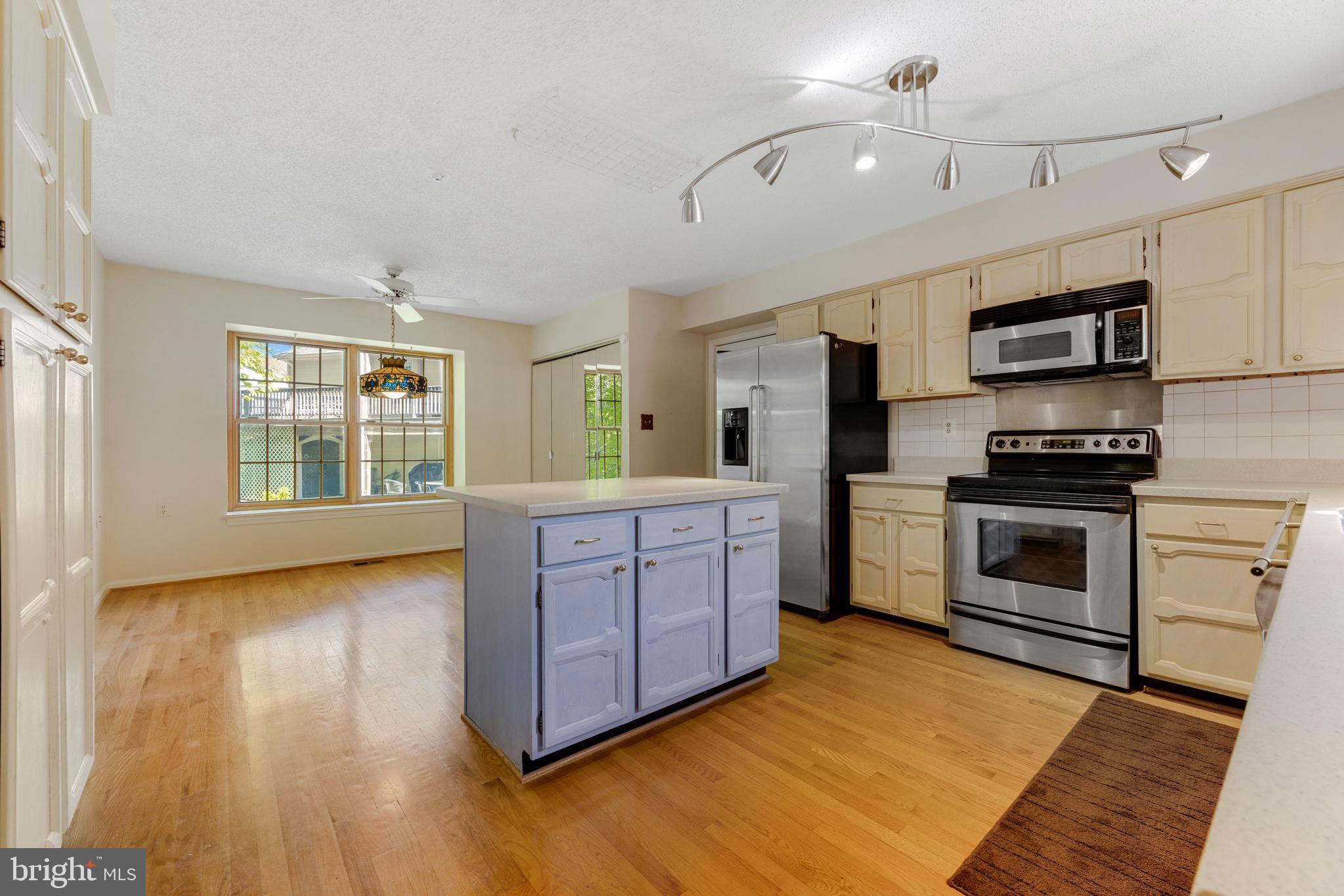 HERITAGE HARBOUR - Residential