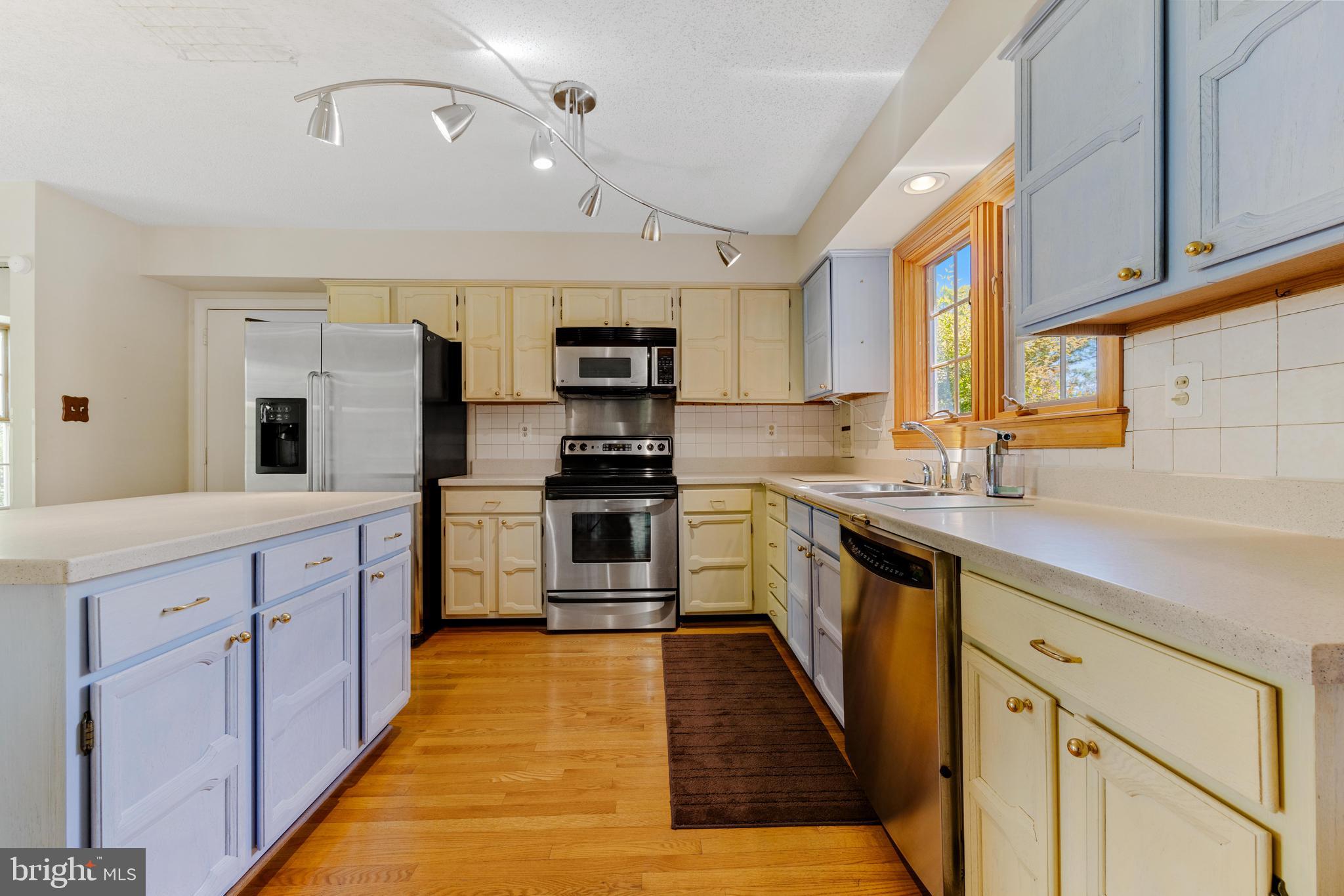 HERITAGE HARBOUR - Residential